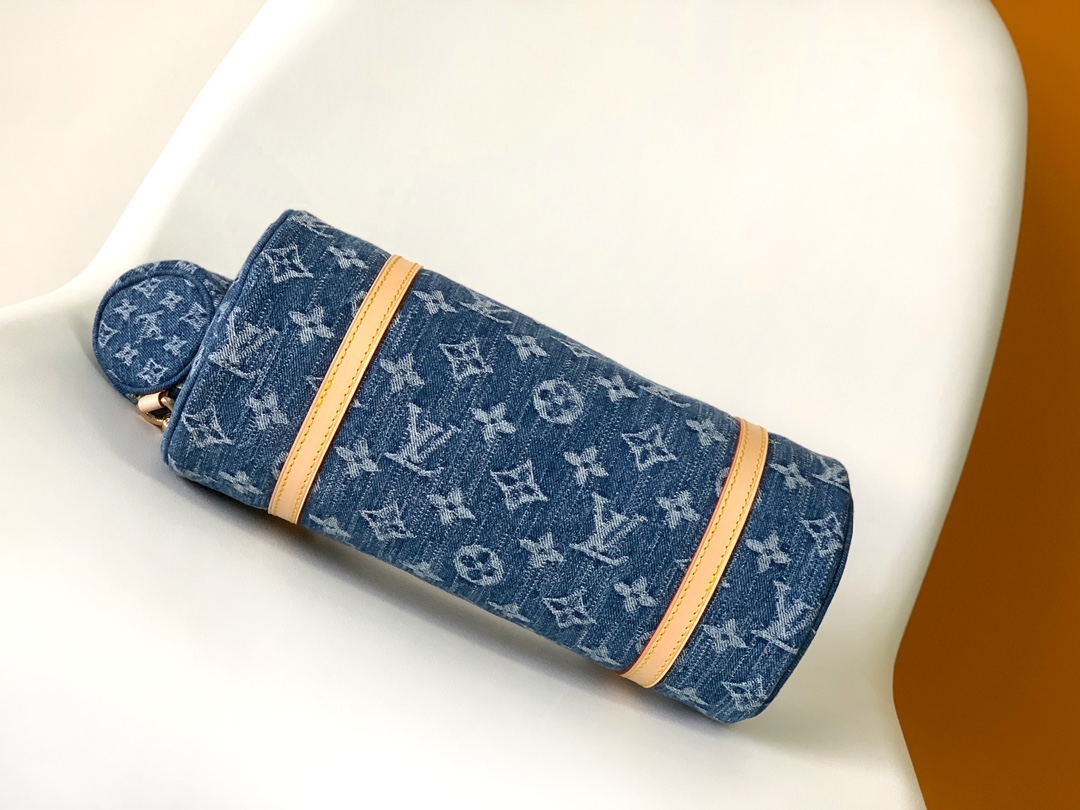 LV高仿 Monogram Denim牛仔圓筒鏈條肩背包| 12 LV高仿 Monogram Denim牛仔圓筒鏈條肩背包