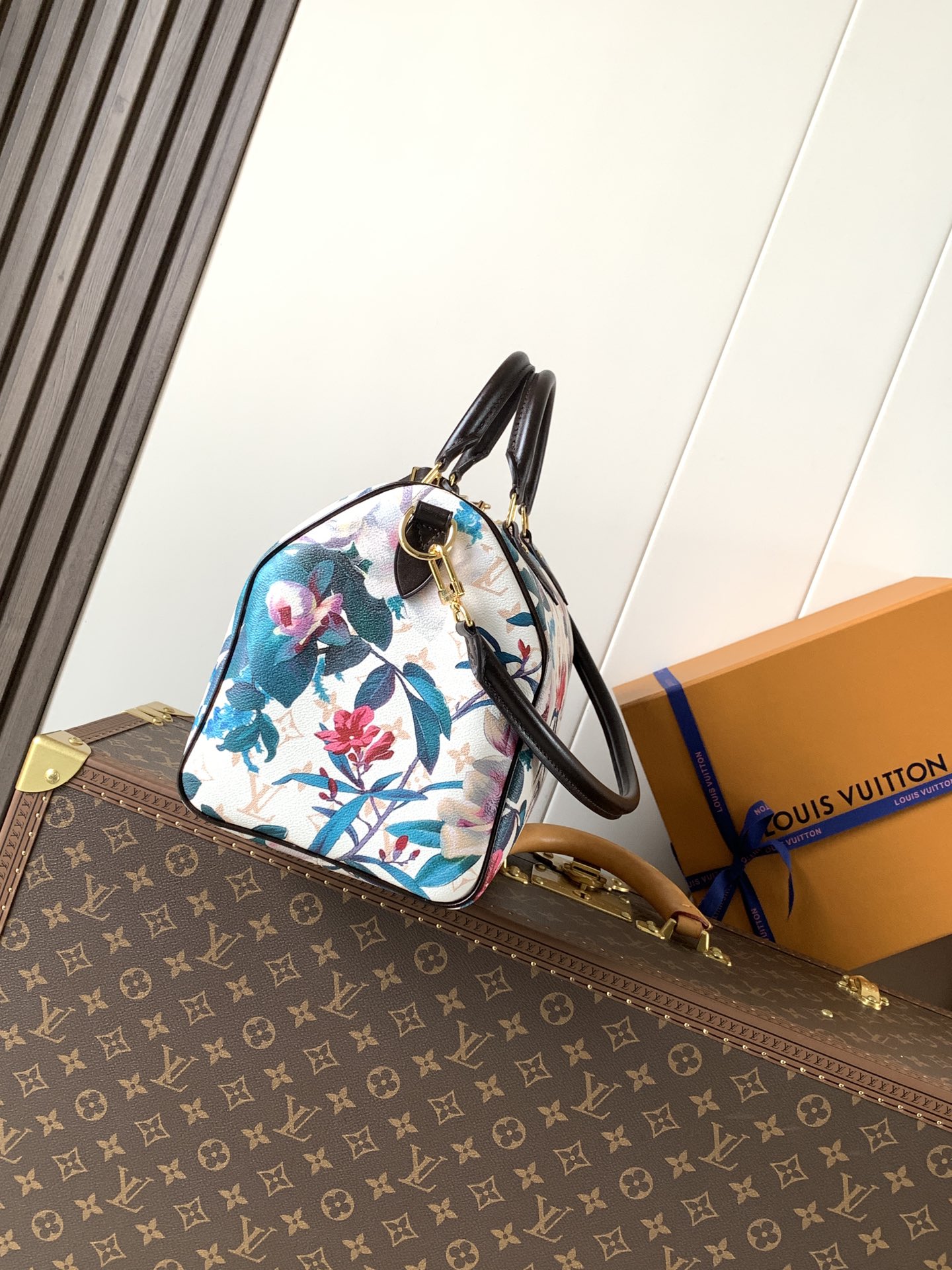 LV高仿 Floral Speedy花卉印花手提斜背包| 14 LV高仿 Floral Speedy花卉印花手提斜背包