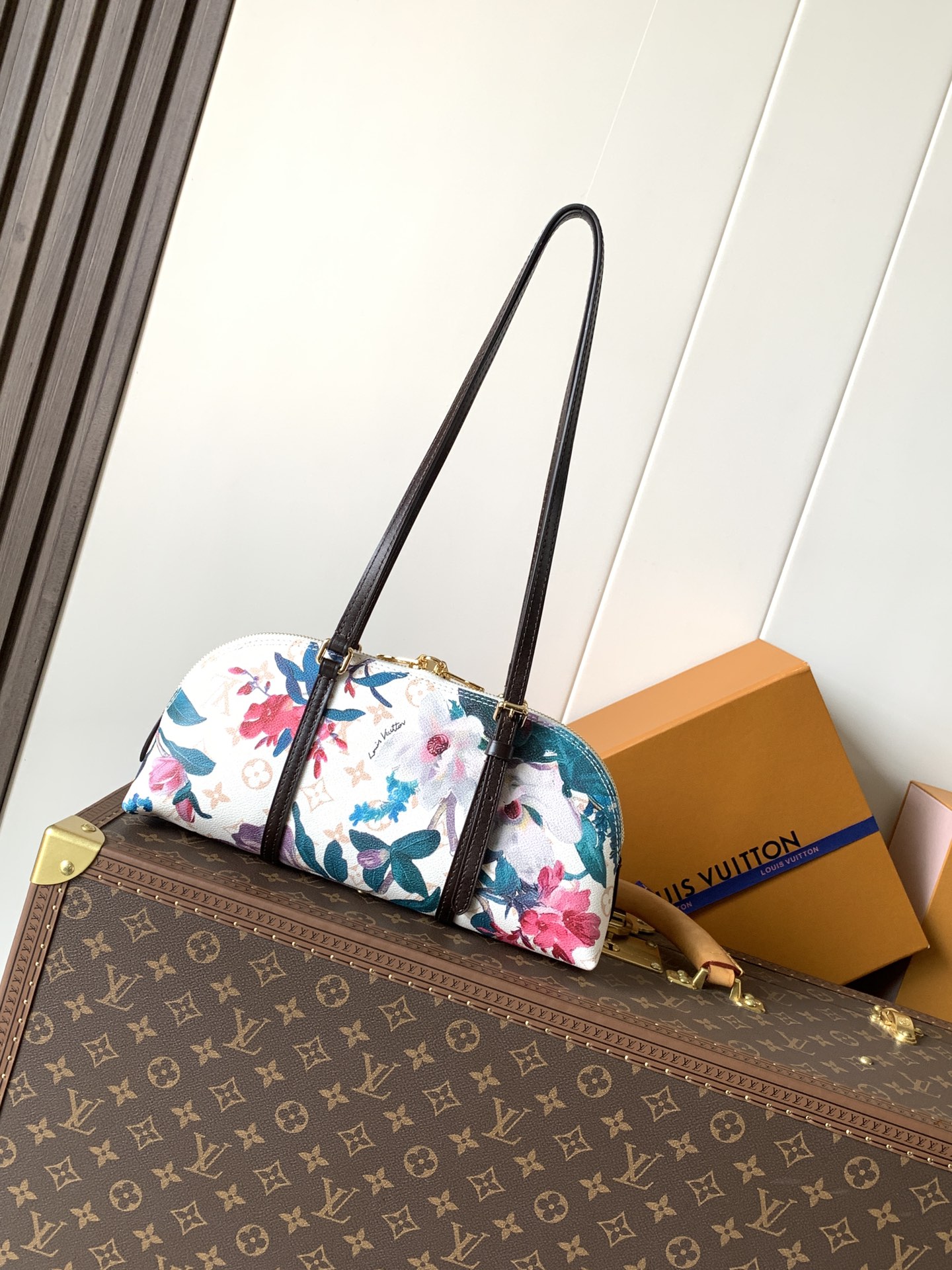 LV高仿 Floral花卉印花肩背包 優雅長肩帶女包| 13 LV高仿 Floral花卉印花肩背包 優雅長肩帶女包