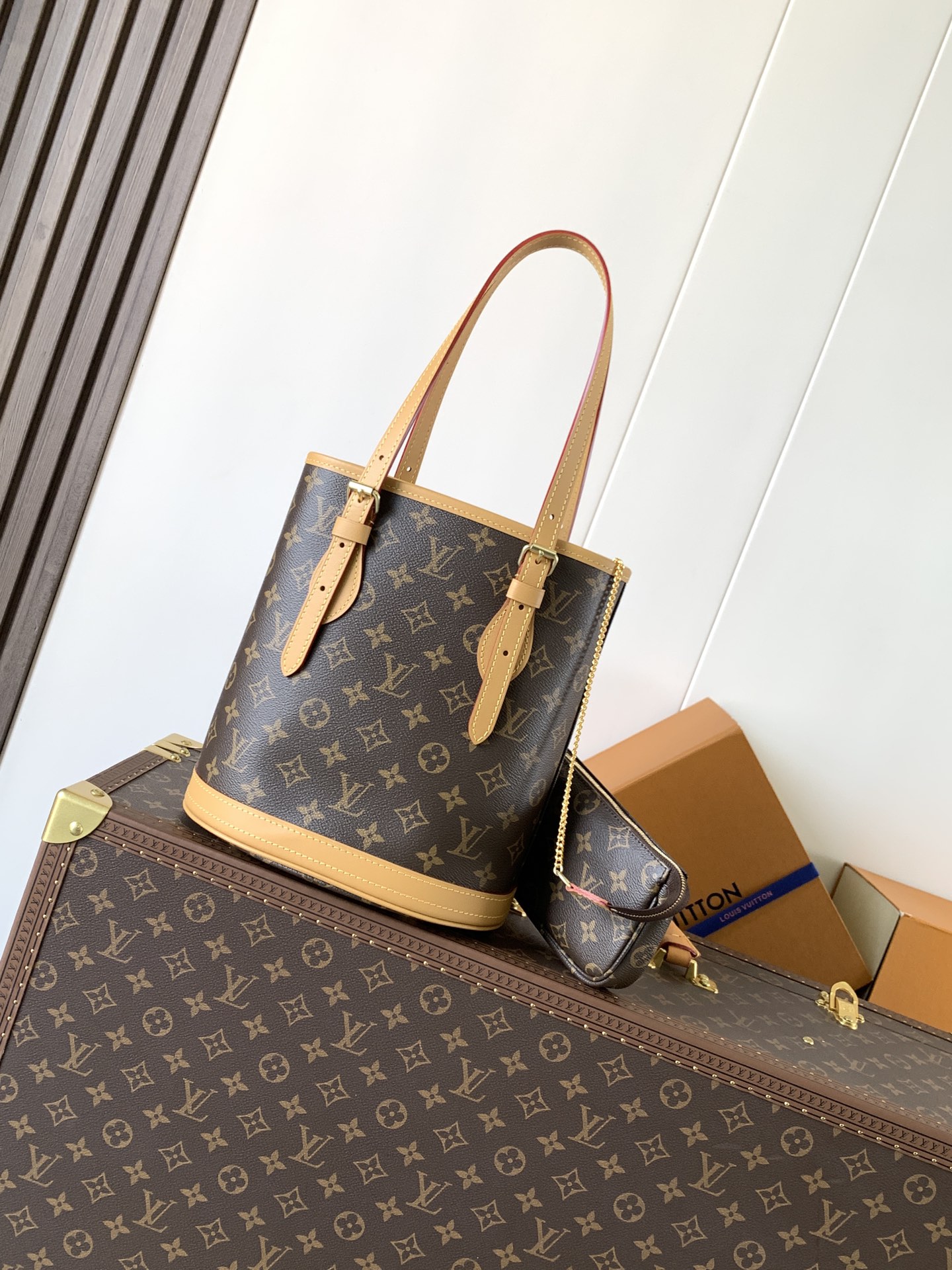 LV A貨 Monogram Bucket經典水桶托特包| 14 LV A貨 Monogram Bucket經典水桶托特包