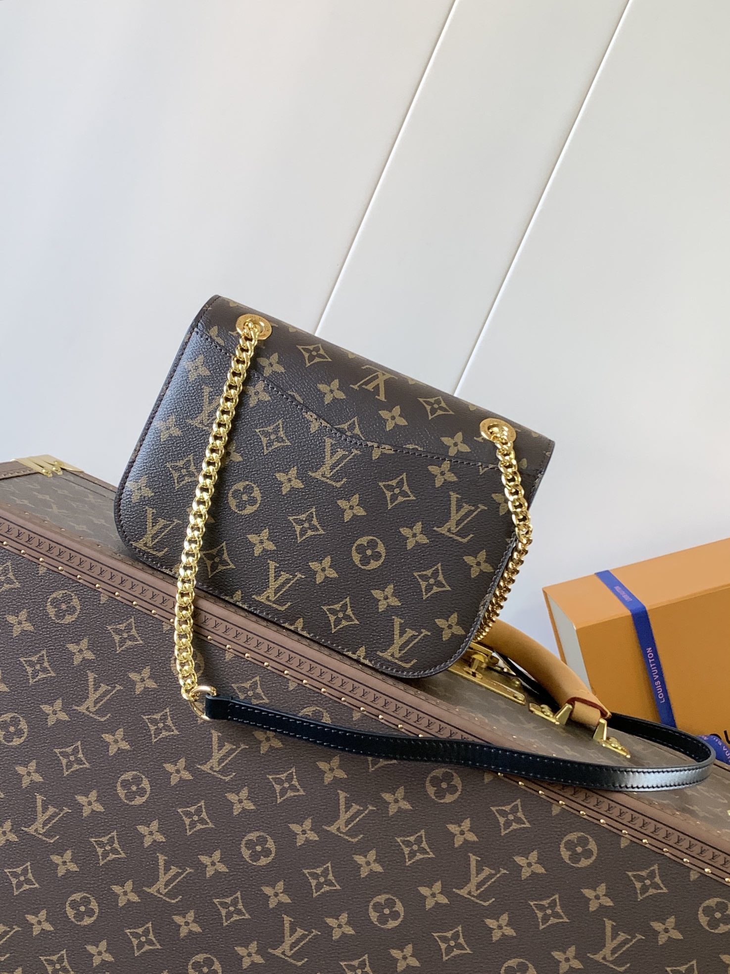 LV 高仿 Monogram 黑色 Twist 鏈條翻蓋斜背包 經典老花肩背女包| 13 LV 高仿 Monogram 黑色 Twist 鏈條翻蓋斜背包 經典老花肩背女包