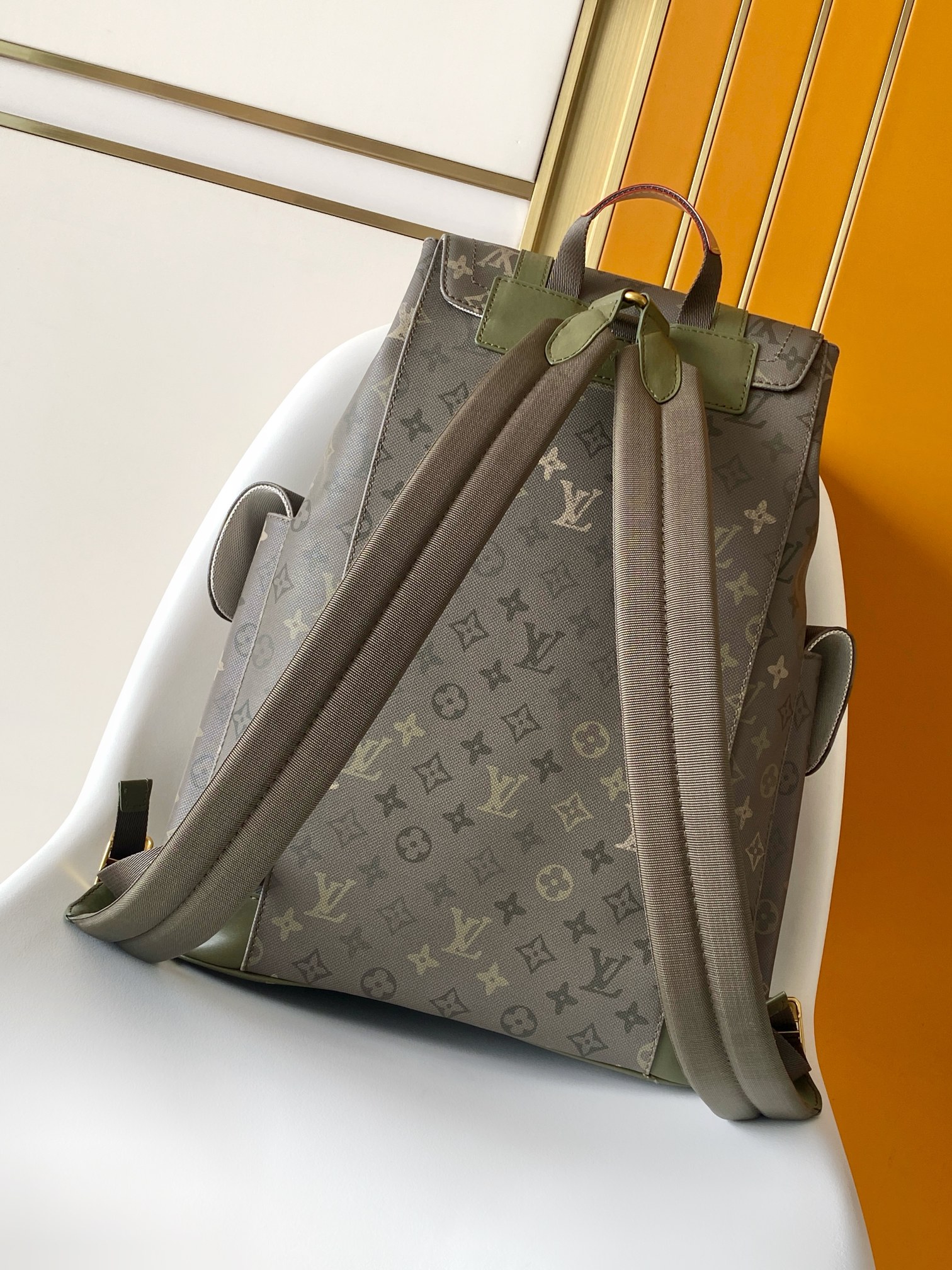 LV 高仿 Monogram Eclipse 綠色飾邊 登山風雙肩後背包| 13 LV 高仿 Monogram Eclipse 綠色飾邊 登山風雙肩後背包