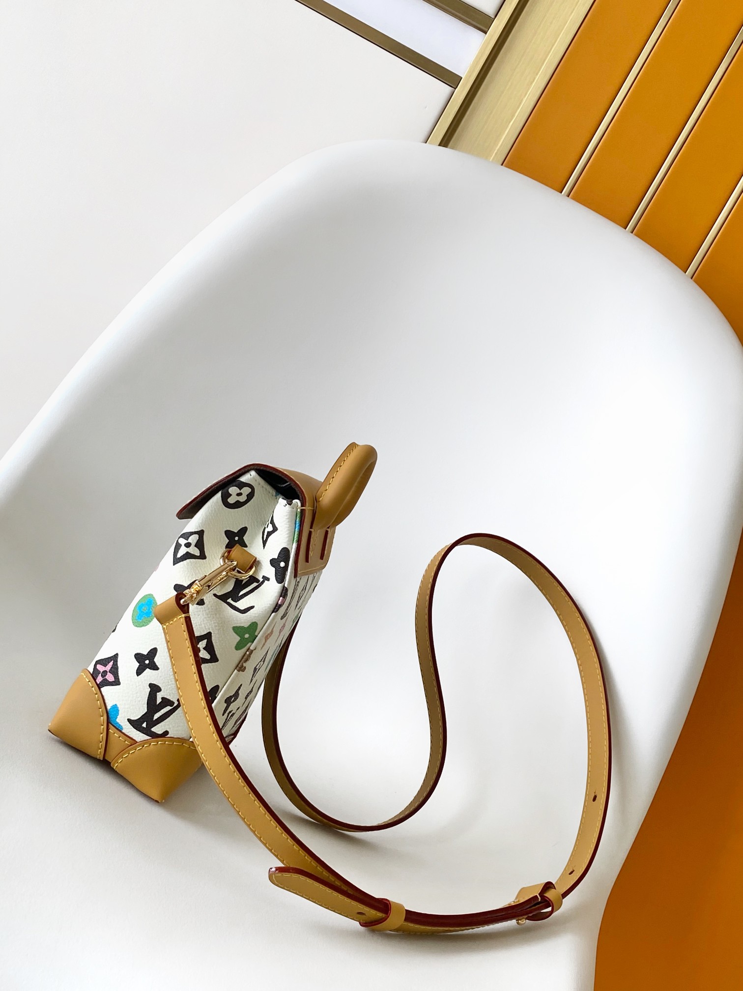 LV A貨 彩色 Monogram Nano 小書包 迷你斜背包 可愛精品小包| 14 LV A貨 彩色 Monogram Nano 小書包 迷你斜背包 可愛精品小包