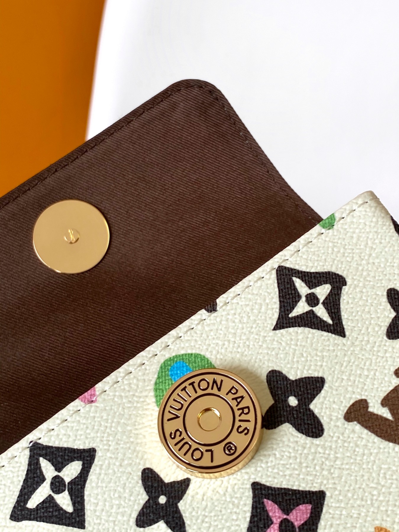LV A貨 彩色 Monogram Nano 小書包 迷你斜背包 可愛精品小包| 9 LV A貨 彩色 Monogram Nano 小書包 迷你斜背包 可愛精品小包