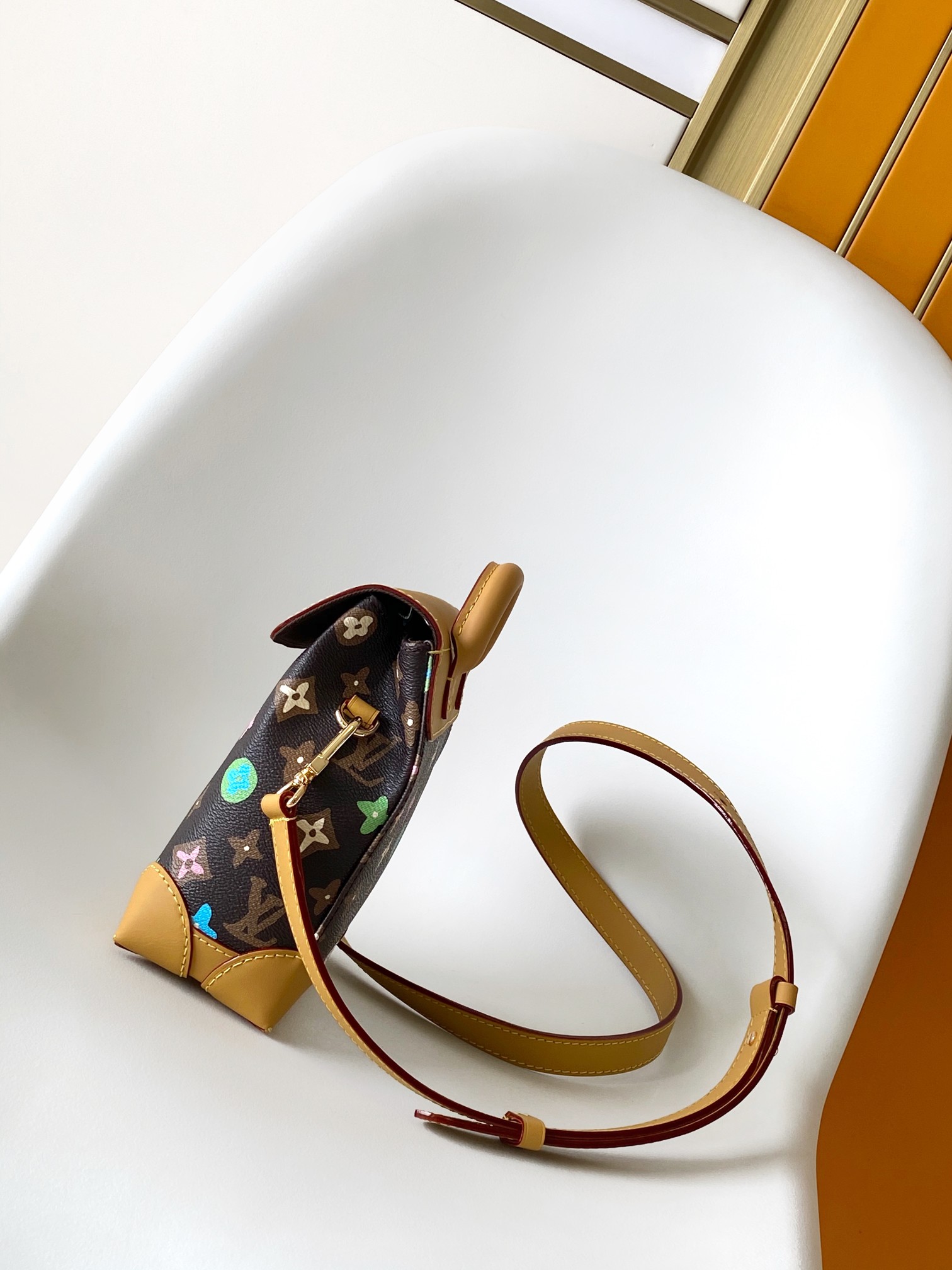LV 高仿 Monogram 真皮迷你桶包 小巧手提斜背兩用包| 13 LV 高仿 Monogram 真皮迷你桶包 小巧手提斜背兩用包