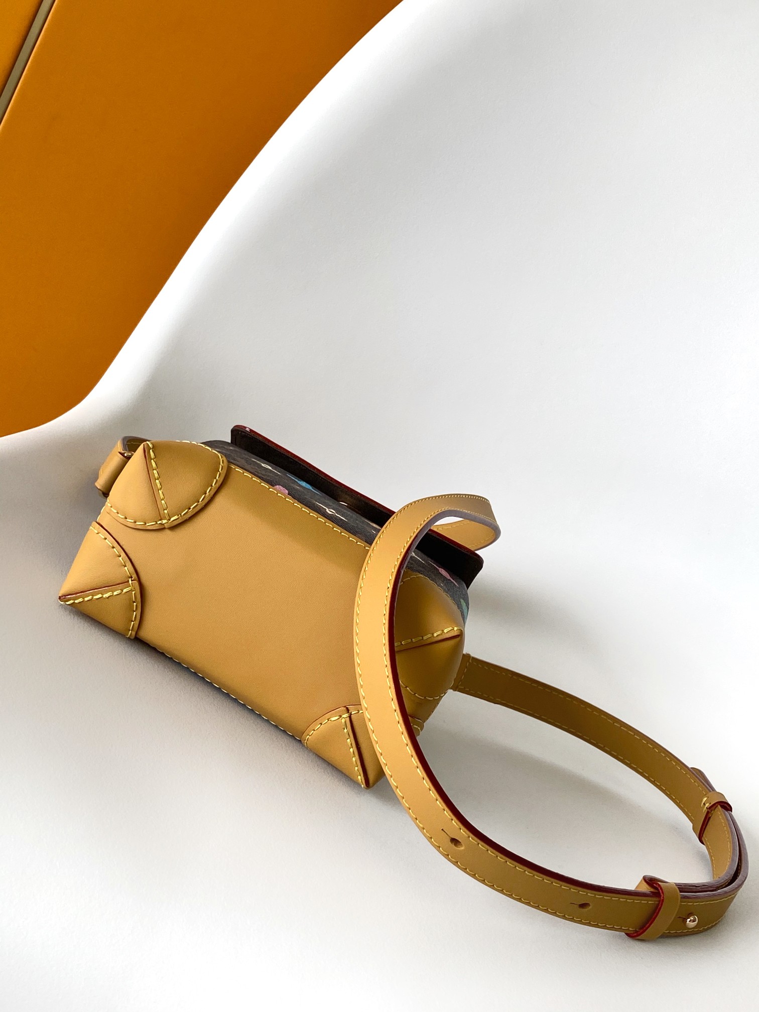 LV 高仿 Monogram 真皮迷你桶包 小巧手提斜背兩用包| 12 LV 高仿 Monogram 真皮迷你桶包 小巧手提斜背兩用包