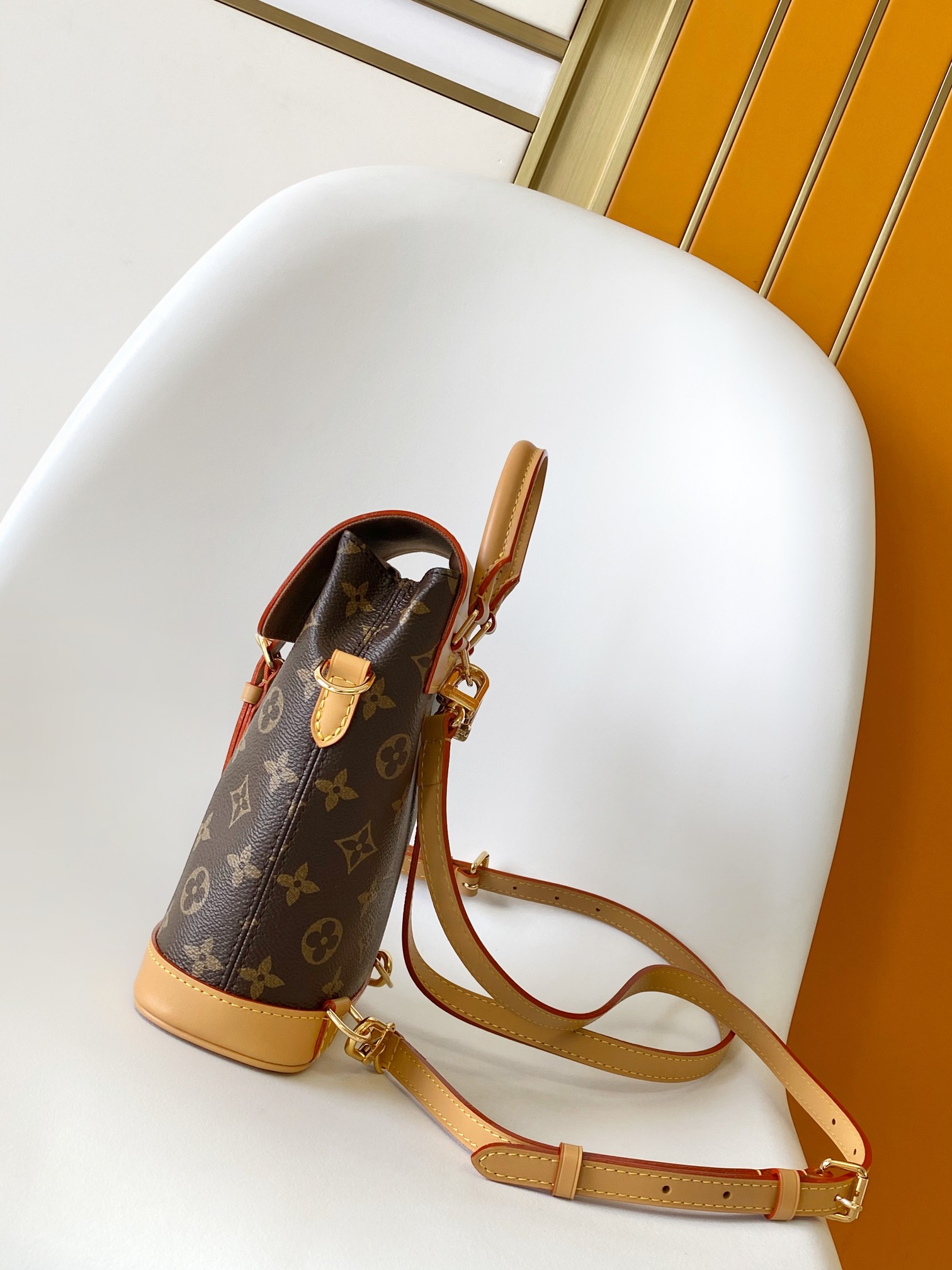 LV 一比一 Monogram 老花迷你桶包 復古手提斜背精品小包| 14 LV 一比一 Monogram 老花迷你桶包 復古手提斜背精品小包