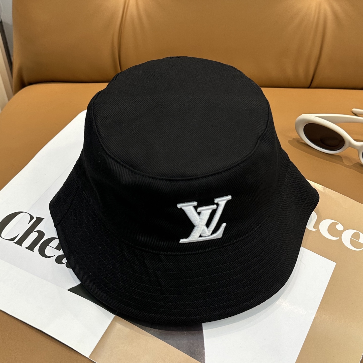 A貨LV 雙面刺繡Logo 黑色漁夫帽| 11 A貨LV 雙面刺繡Logo 黑色漁夫帽