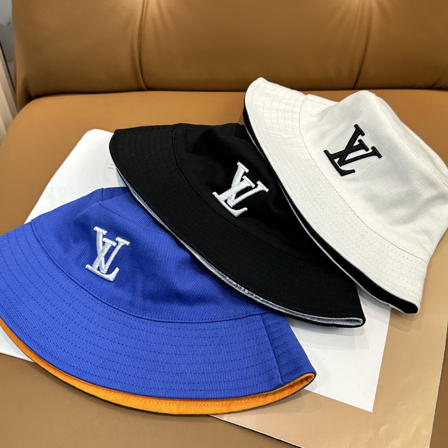 A貨LV 雙面刺繡Logo 黑色漁夫帽| 7 A貨LV 雙面刺繡Logo 黑色漁夫帽