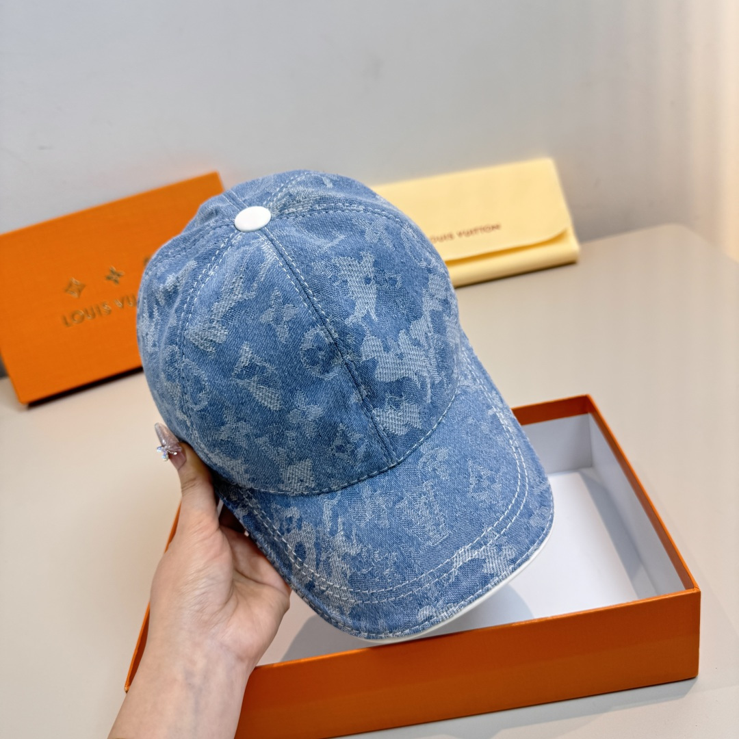 LV原單淺藍水洗牛仔棒球帽百搭休閒老花帽款| 12 LV原單淺藍水洗牛仔棒球帽百搭休閒老花帽款