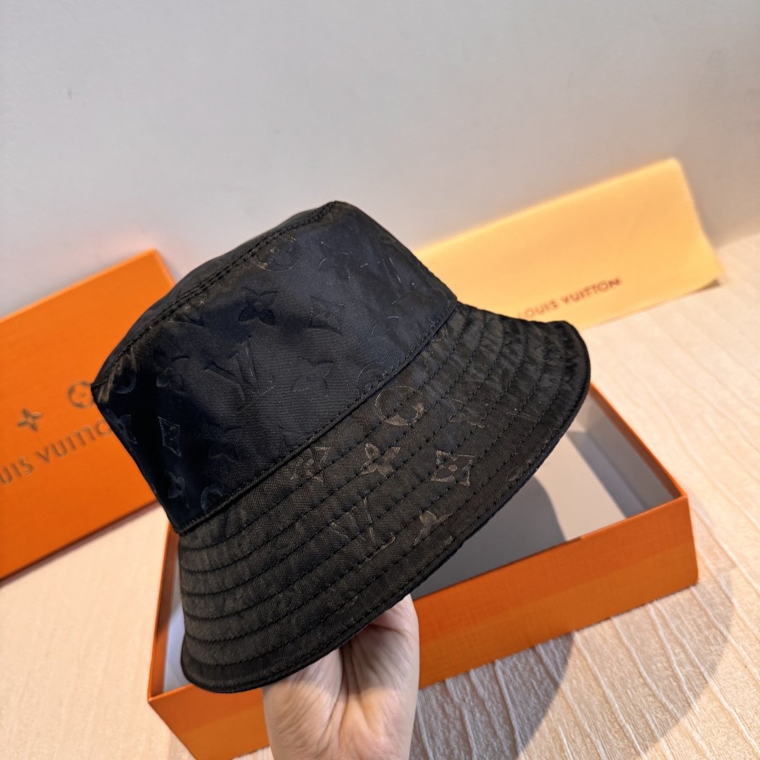 LV一比一黑色壓紋漁夫帽精品百搭休閒帽款| 13 LV一比一黑色壓紋漁夫帽精品百搭休閒帽款