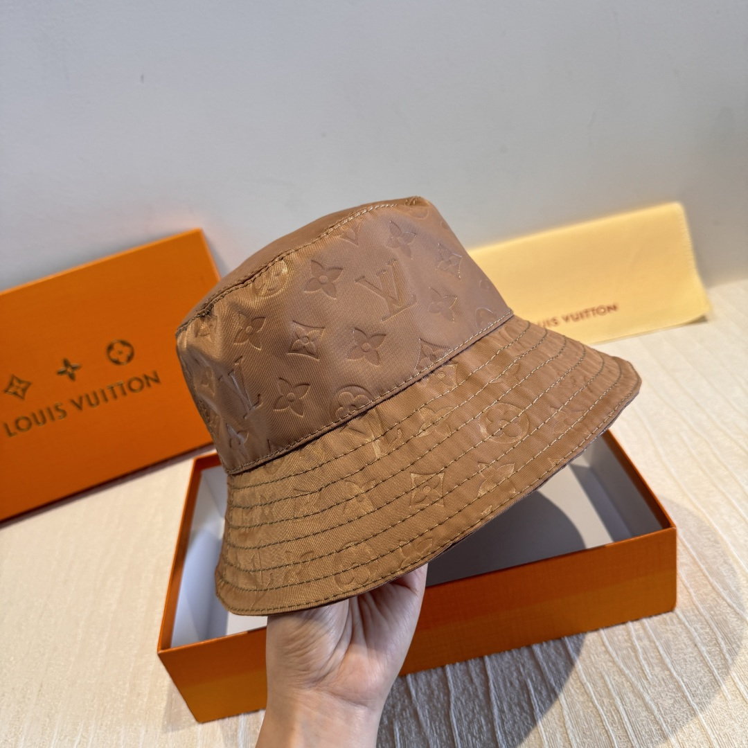 LV原單棕色壓紋漁夫帽高端精品休閒帽款| 12 LV原單棕色壓紋漁夫帽高端精品休閒帽款