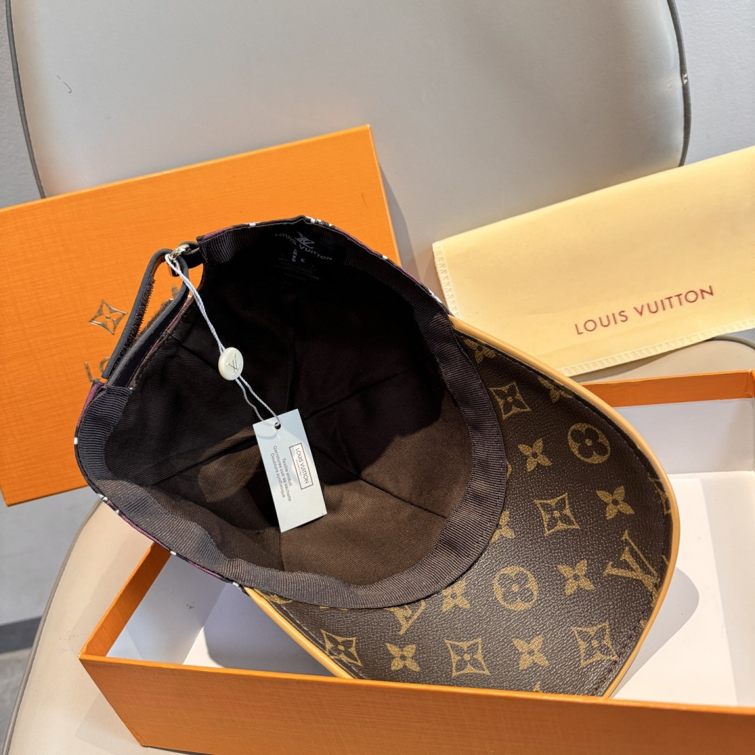 LV一比一酒紅幾何Monogram棒球帽精品休閒款| 9 LV一比一酒紅幾何Monogram棒球帽精品休閒款