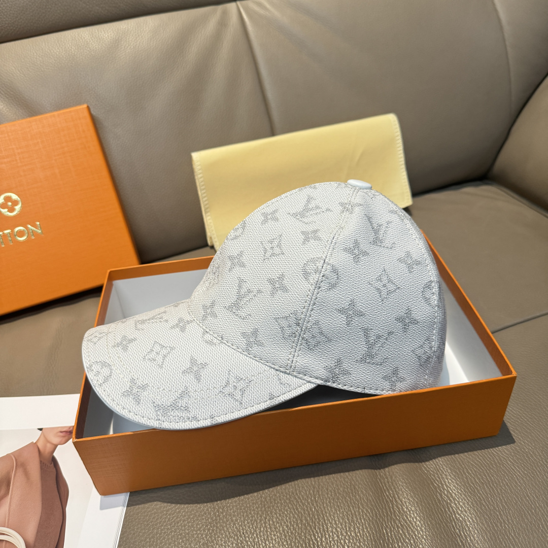 LV高仿白灰Monogram棒球帽簡約精品休閒款| 14 LV高仿白灰Monogram棒球帽簡約精品休閒款