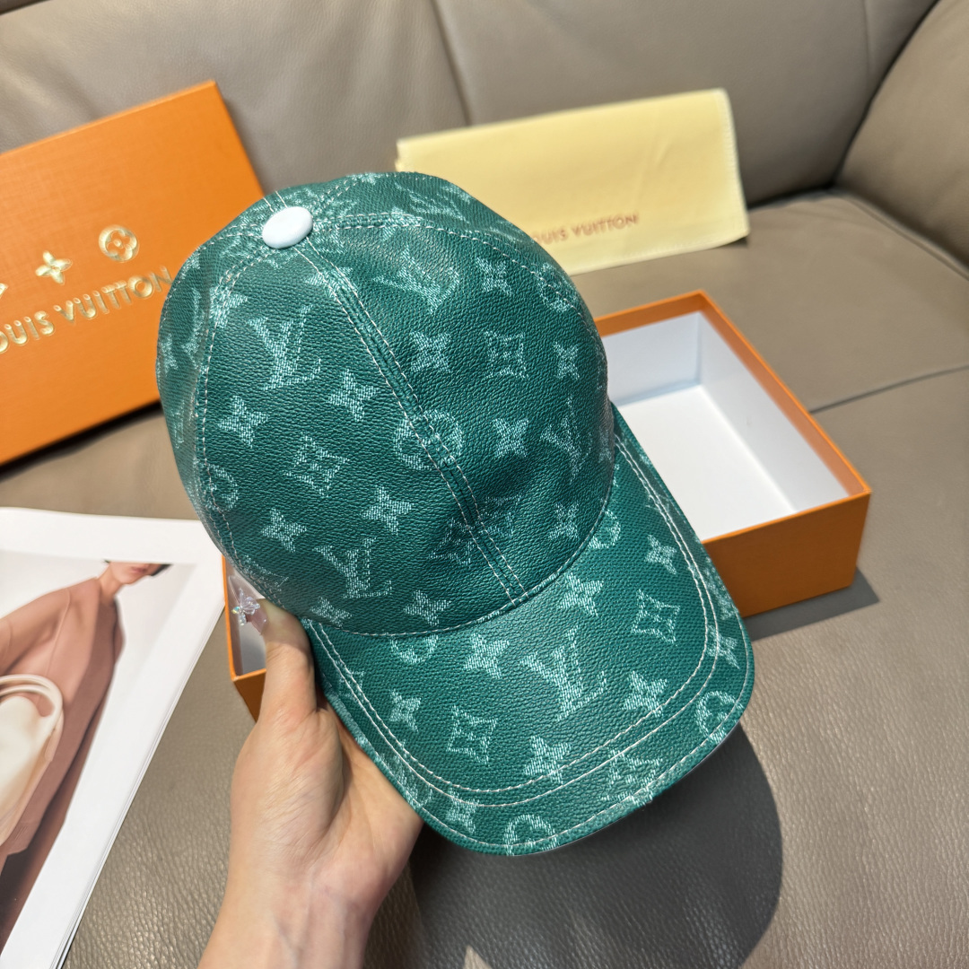 LV高仿墨綠Monogram壓紋棒球帽潮流百搭鴨舌帽| 12 LV高仿墨綠Monogram壓紋棒球帽潮流百搭鴨舌帽