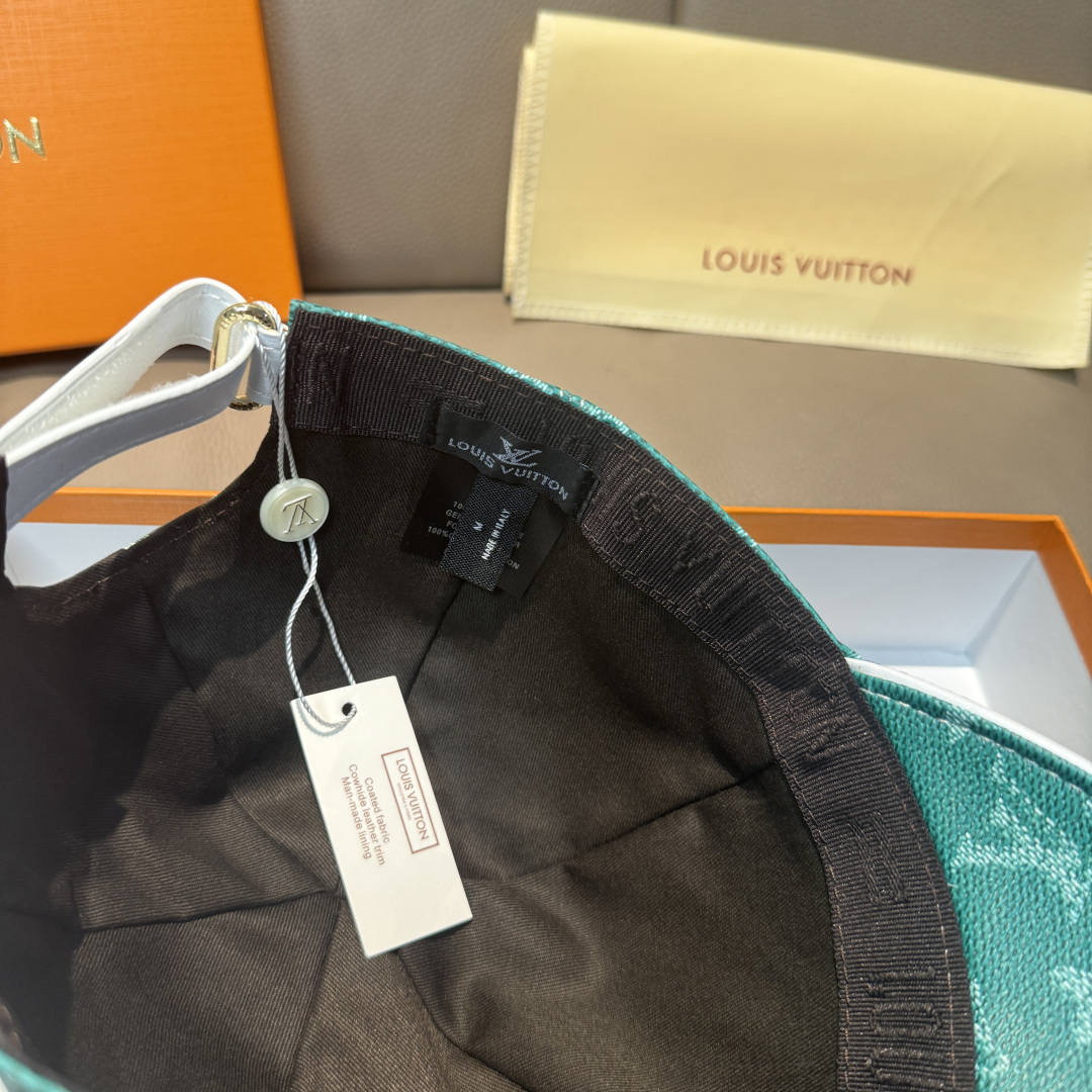 LV高仿墨綠Monogram壓紋棒球帽潮流百搭鴨舌帽| 9 LV高仿墨綠Monogram壓紋棒球帽潮流百搭鴨舌帽