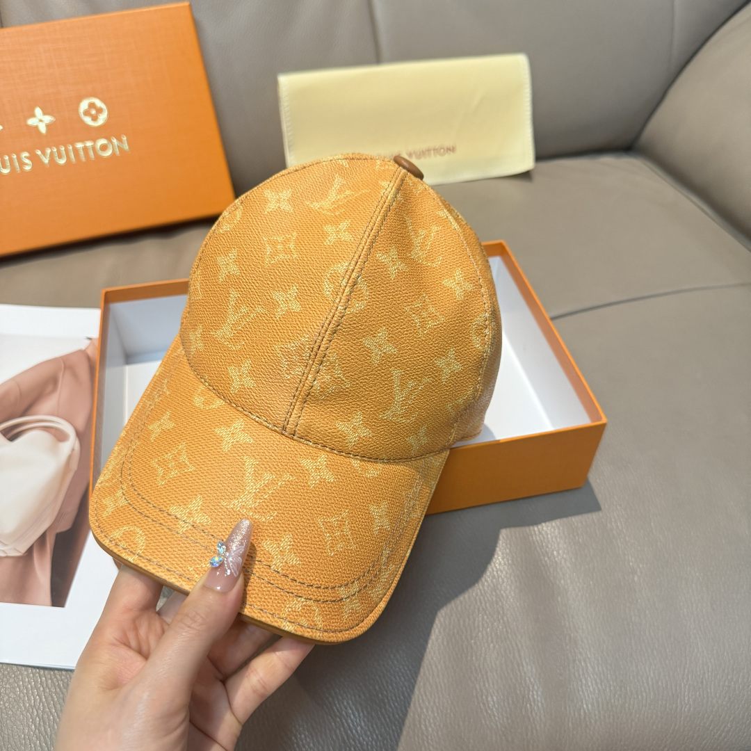 LV一比一黃色Monogram壓紋精品棒球帽| 12 LV一比一黃色Monogram壓紋精品棒球帽