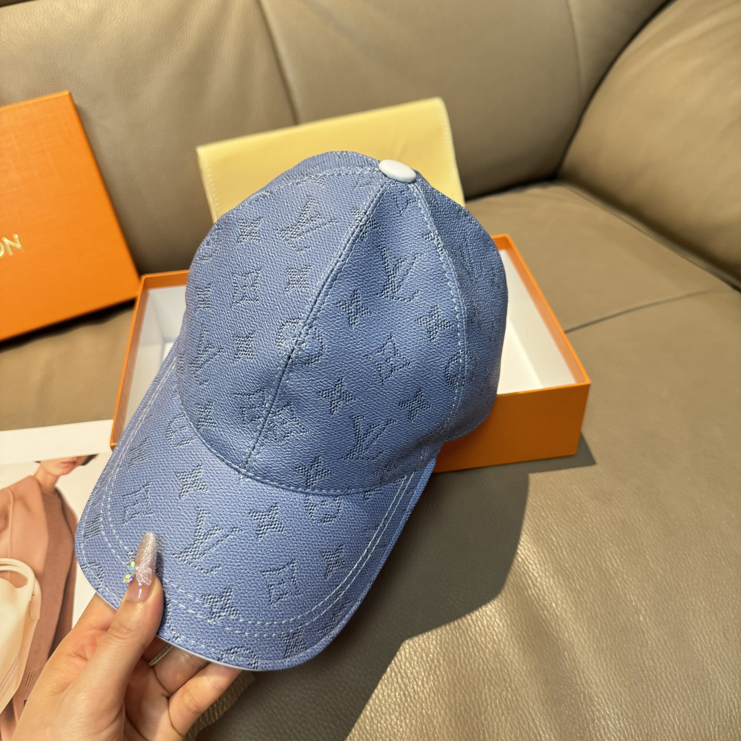 LV高仿淡紫Monogram壓紋鴨舌帽精品帽款| 12 LV高仿淡紫Monogram壓紋鴨舌帽精品帽款