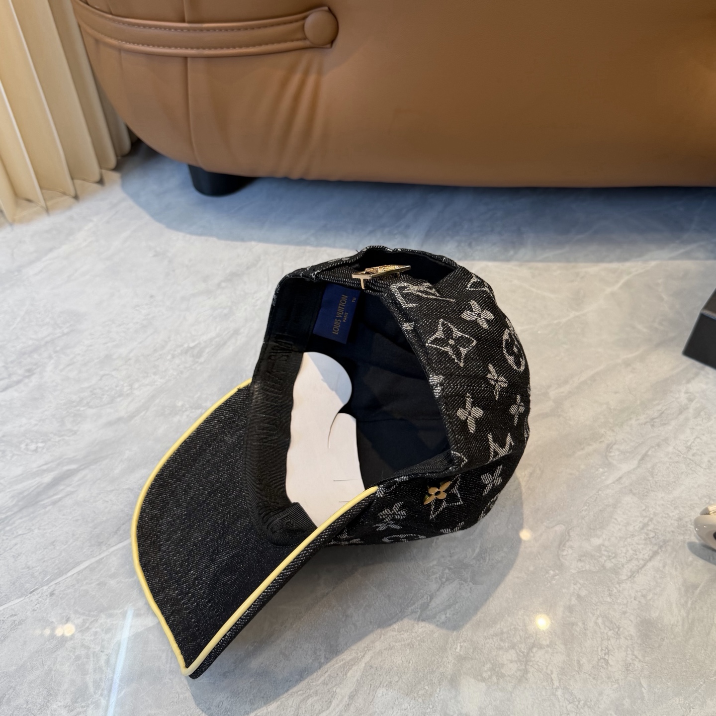 LV高仿黑灰Monogram丹寧棒球帽精品潮流帽| 12 LV高仿黑灰Monogram丹寧棒球帽精品潮流帽