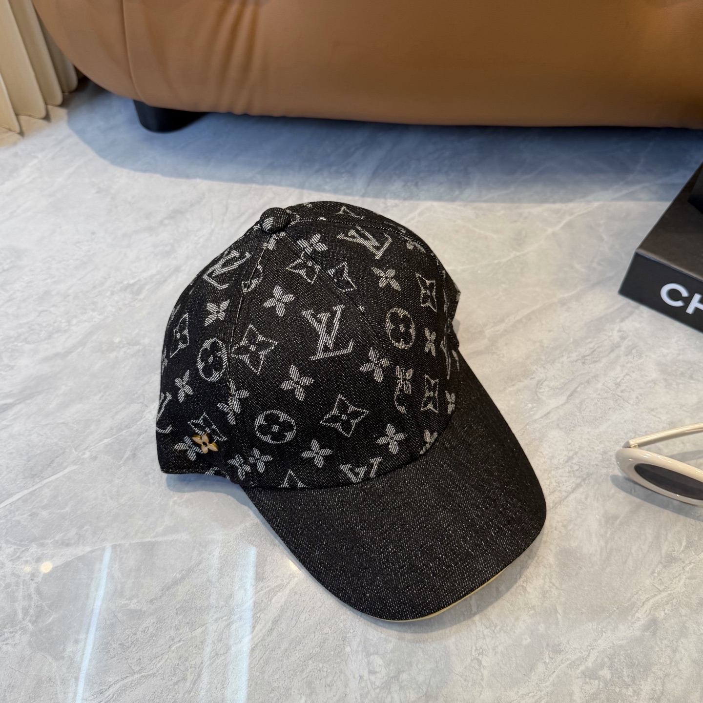 LV高仿黑灰Monogram丹寧棒球帽精品潮流帽| 9 LV高仿黑灰Monogram丹寧棒球帽精品潮流帽