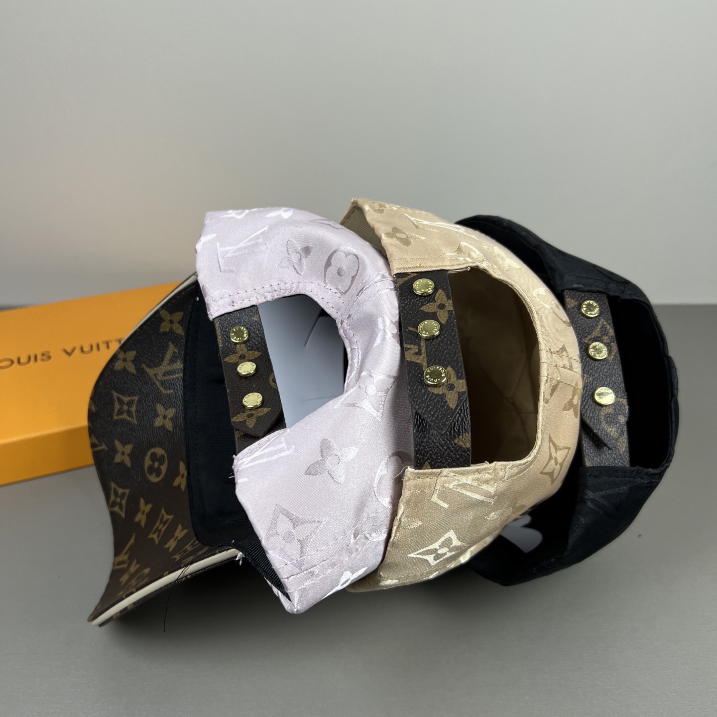一比一LV老花拼接棒球帽香檳金精品休閒帽| 9 一比一LV老花拼接棒球帽香檳金精品休閒帽
