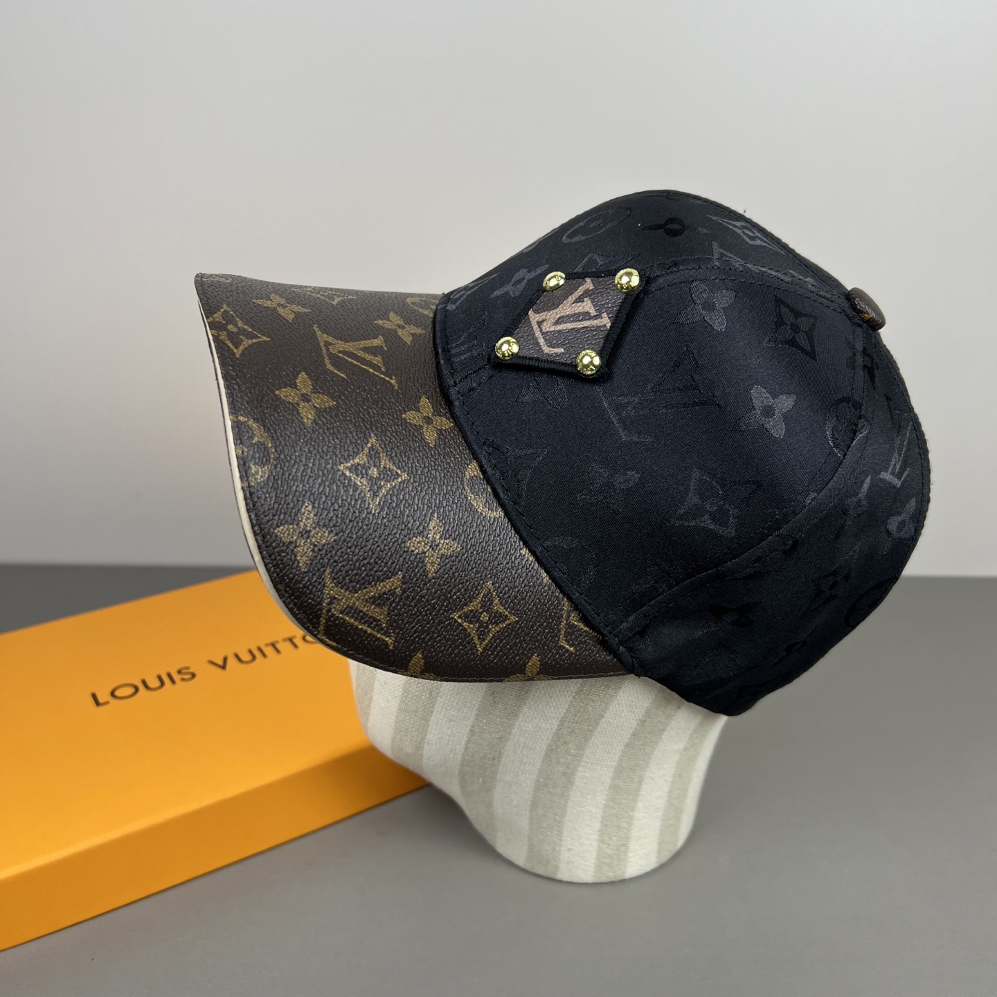LV高仿黑色Monogram拼接棒球帽精品潮流鴨舌帽| 11 LV高仿黑色Monogram拼接棒球帽精品潮流鴨舌帽