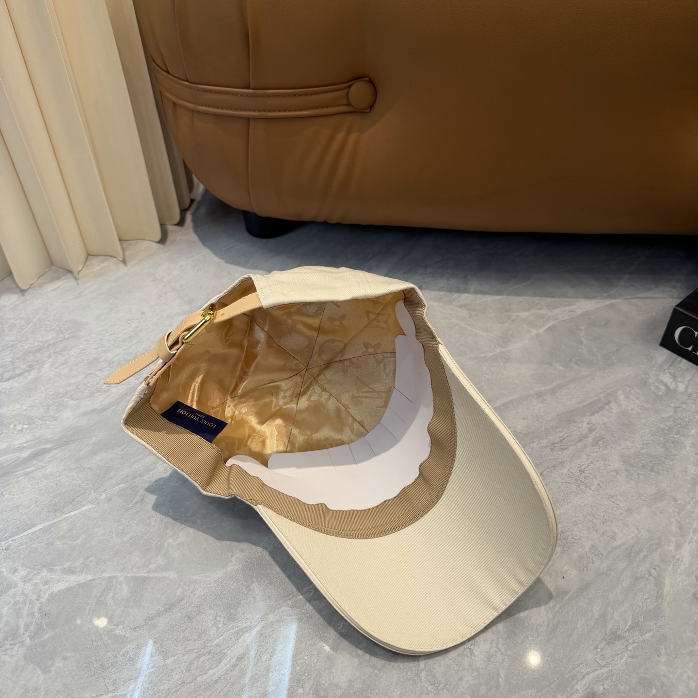 LV高仿奶油白極簡棒球帽精品百搭鴨舌帽| 12 LV高仿奶油白極簡棒球帽精品百搭鴨舌帽