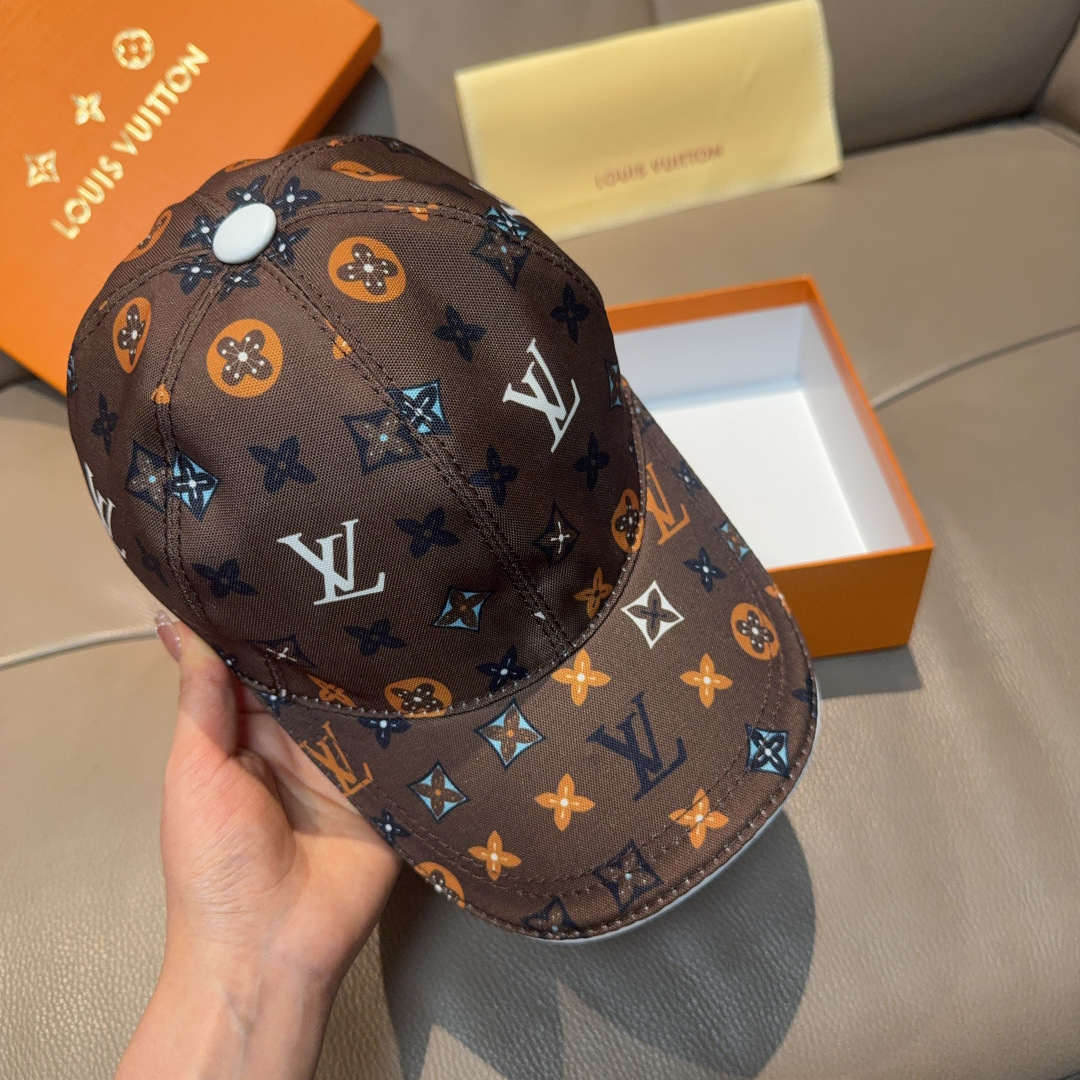 LV高仿咖啡色Monogram棒球帽精品休閒帽| 11 LV高仿咖啡色Monogram棒球帽精品休閒帽