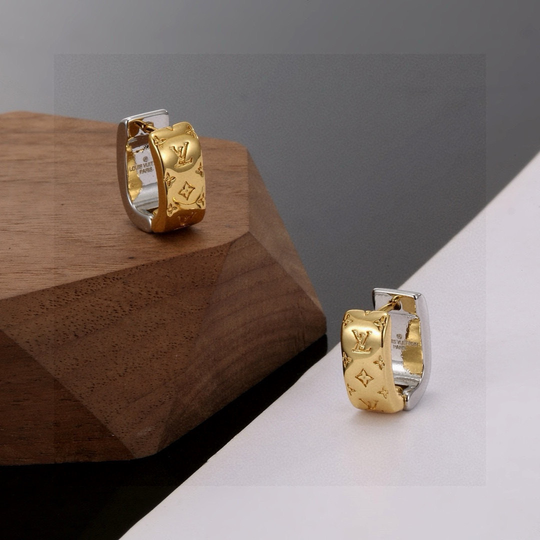 LV高仿金屬壓紋耳環 女款經典花紋高級飾品| 7 LV高仿金屬壓紋耳環 女款經典花紋高級飾品