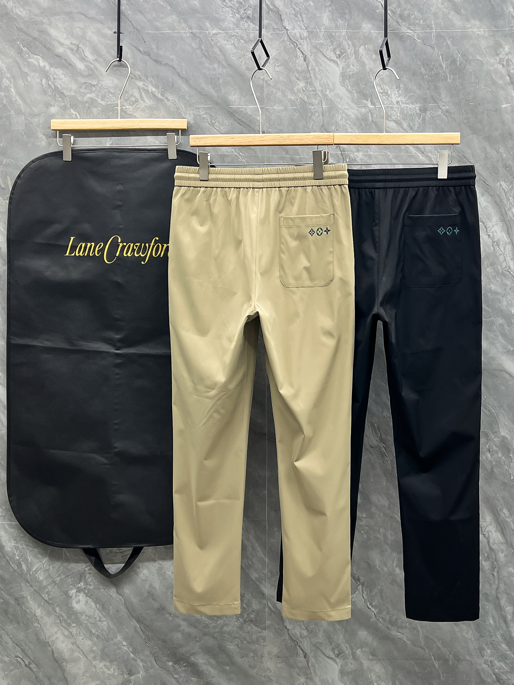 LV A貨 男款 長褲 多口袋機能設計 立體剪裁休閒款| 7 LV A貨 男款 長褲 多口袋機能設計 立體剪裁休閒款