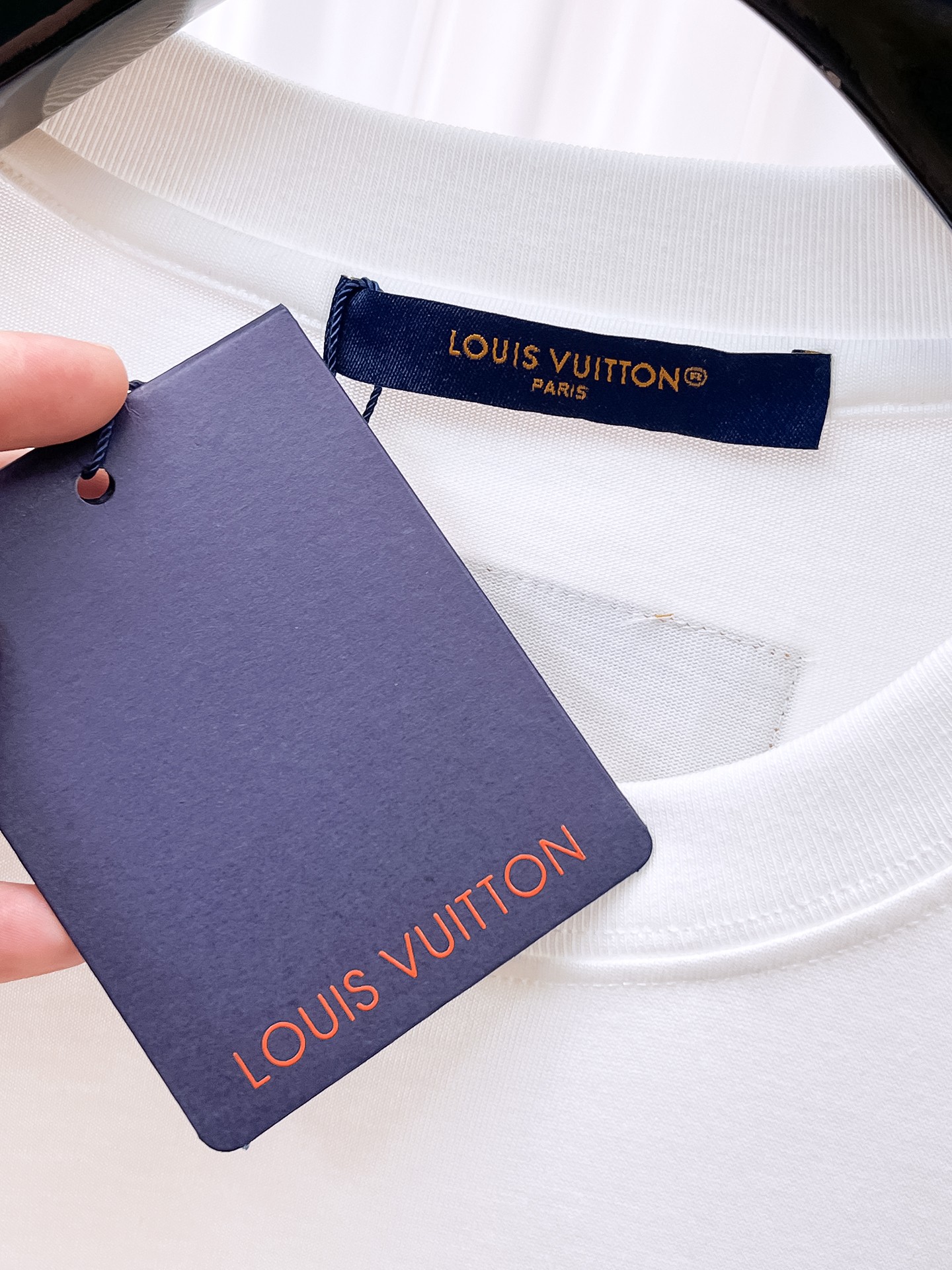 LV A貨 男款 彩色花卉Logo短袖T恤 百搭潮流休閒款| 12 LV A貨 男款 彩色花卉Logo短袖T恤 百搭潮流休閒款