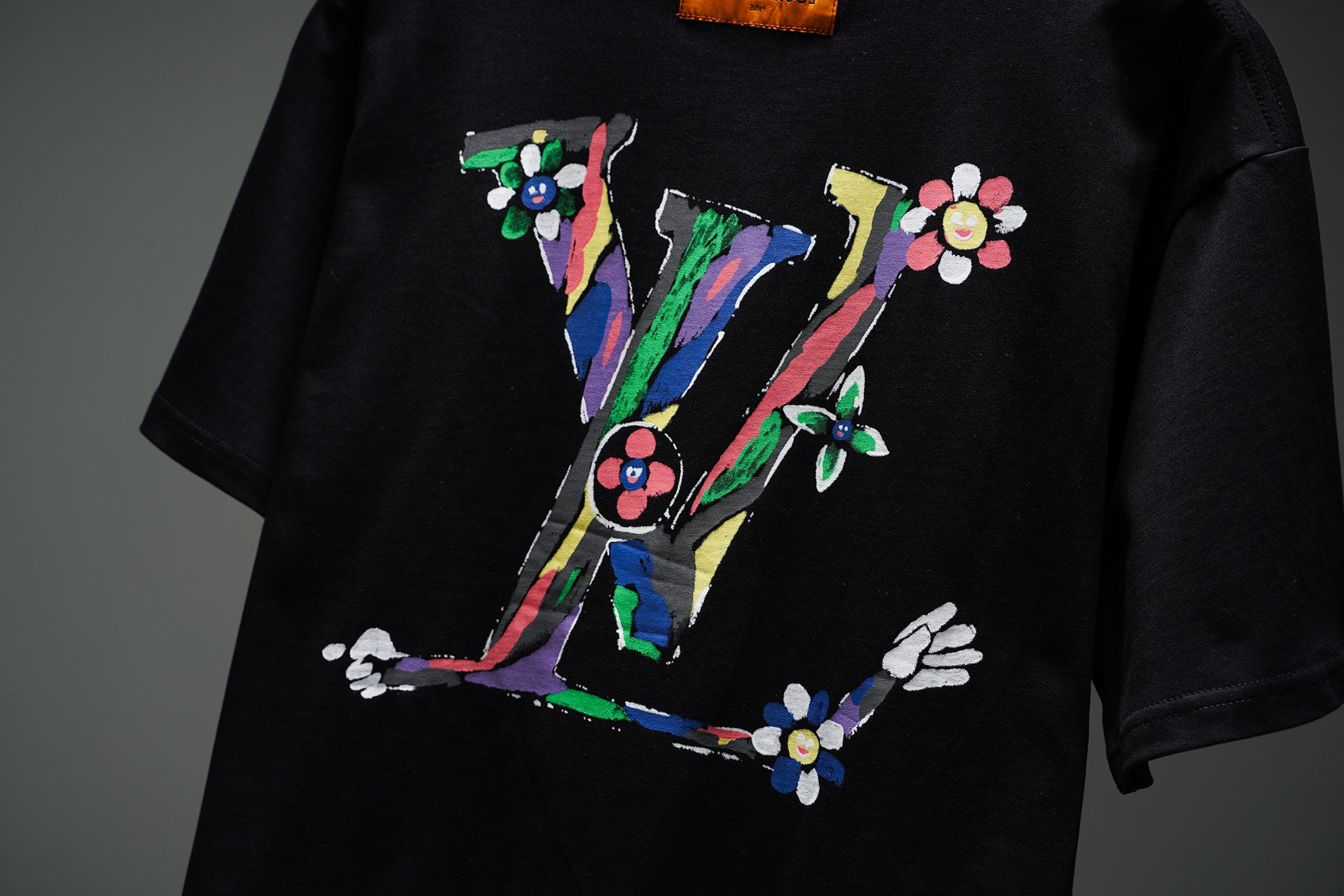 LV 原單男款花卉刺繡黑色短袖T恤 潮流百搭款| 9 LV 原單男款花卉刺繡黑色短袖T恤 潮流百搭款
