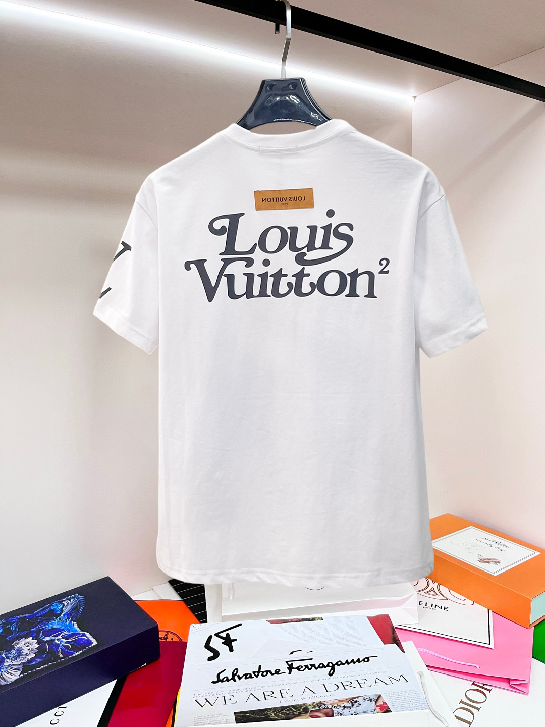 LV A貨男款卡通兔印花短袖T恤 白色清爽潮流款| 14 LV A貨男款卡通兔印花短袖T恤 白色清爽潮流款