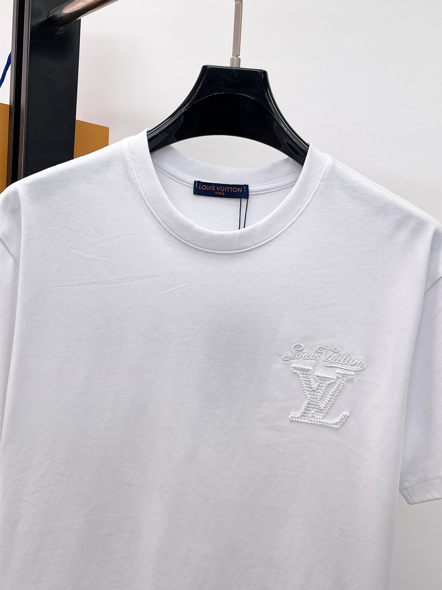 LV高仿刺繡字母短袖T恤白色簡約男士上衣| 14 LV高仿刺繡字母短袖T恤白色簡約男士上衣