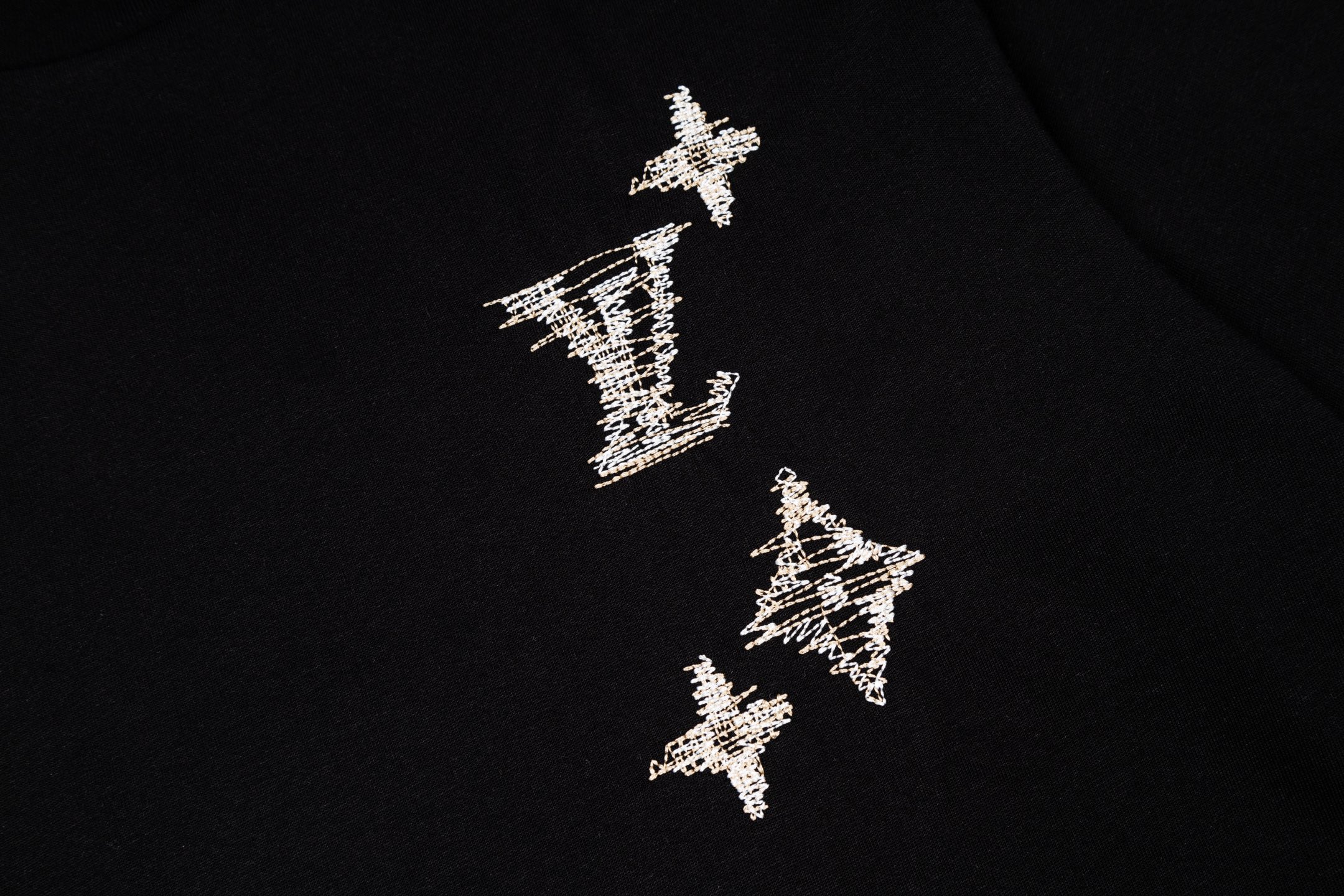 LV 一比一男款水鑽Monogram短袖T恤 極簡精品風| 11 LV 一比一男款水鑽Monogram短袖T恤 極簡精品風
