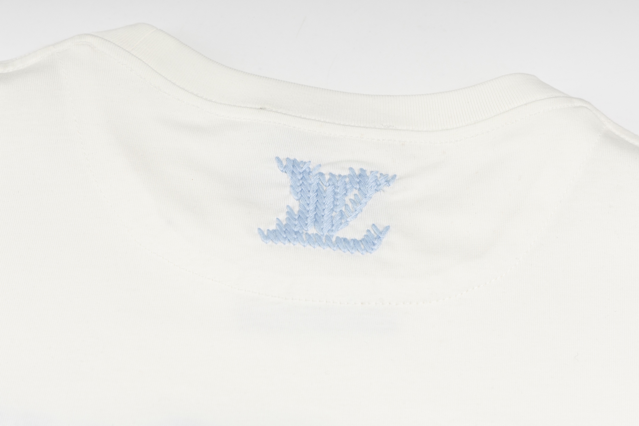 LV A貨男款Marque Logo短袖T恤 清新藍字款| 13 LV A貨男款Marque Logo短袖T恤 清新藍字款