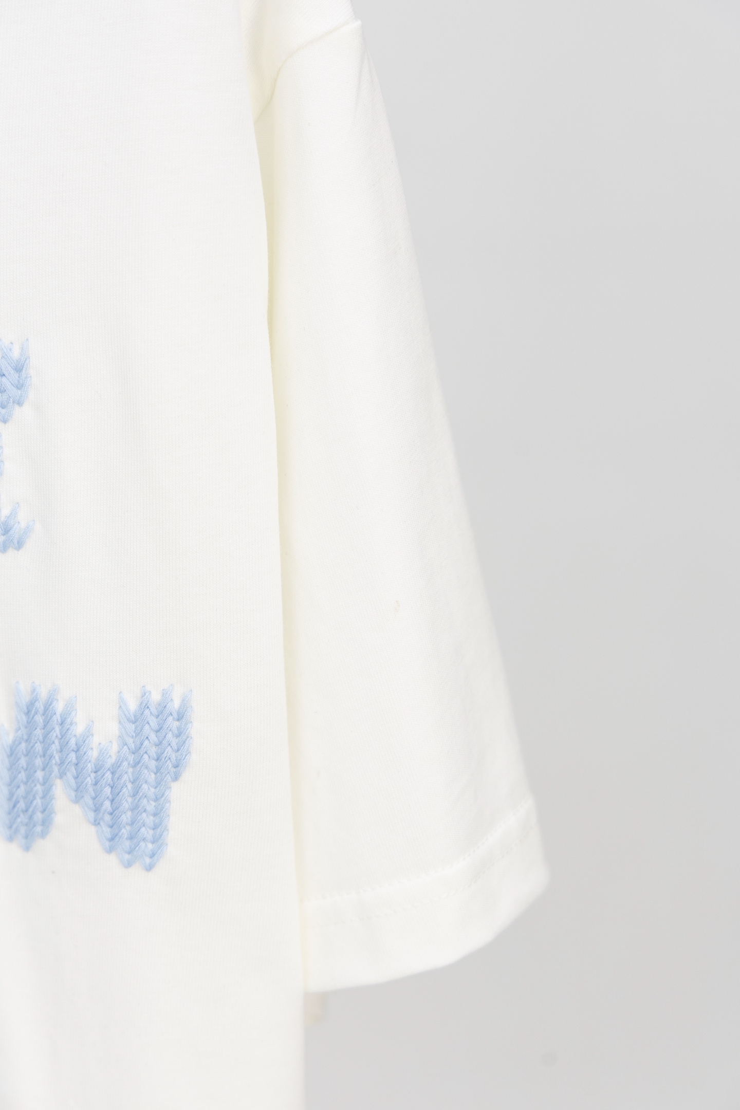 LV A貨男款Marque Logo短袖T恤 清新藍字款| 9 LV A貨男款Marque Logo短袖T恤 清新藍字款