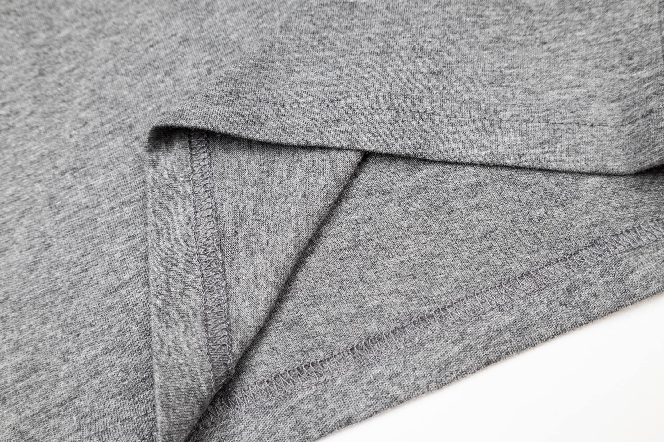 LV 一比一男款素色刺繡短袖T恤 極簡休閒百搭款| 9 LV 一比一男款素色刺繡短袖T恤 極簡休閒百搭款