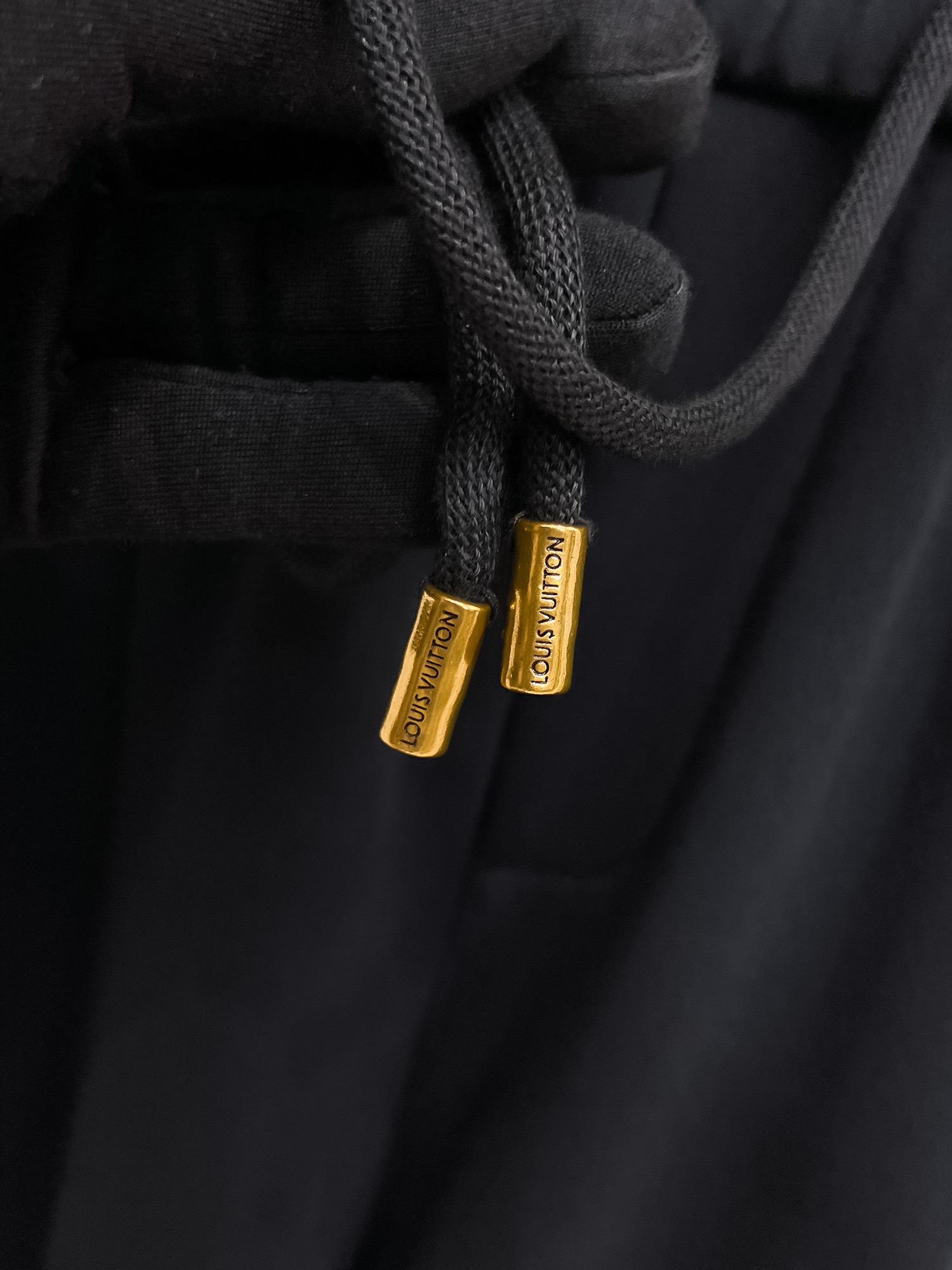 LV 一比一工裝拼接口袋短褲 Monogram壓紋設計 潮流休閒款| 8 LV 一比一工裝拼接口袋短褲 Monogram壓紋設計 潮流休閒款