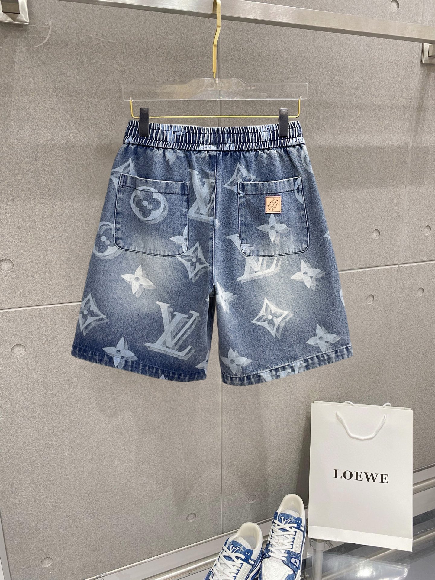 LV 原單丹寧印花短褲 水洗藍經典老花設計| 14 LV 原單丹寧印花短褲 水洗藍經典老花設計