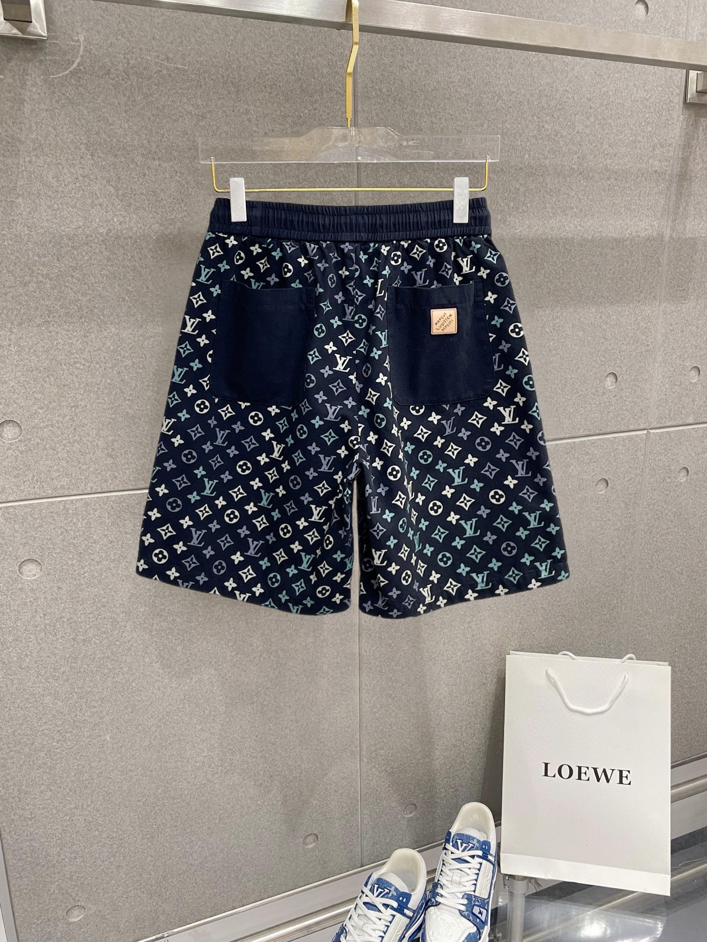 LV 一比一滿版老花短褲 藍色經典印花休閒款| 14 LV 一比一滿版老花短褲 藍色經典印花休閒款