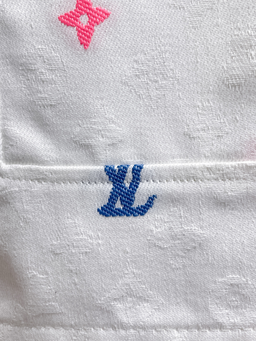 LV 高仿彩色印花工裝短褲 白色多口袋潮流款| 8 LV 高仿彩色印花工裝短褲 白色多口袋潮流款