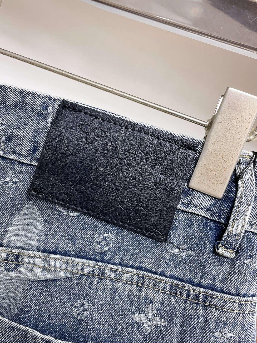 LV原單Monogram印花牛仔短褲復古丹寧休閒款| 15 LV原單Monogram印花牛仔短褲復古丹寧休閒款