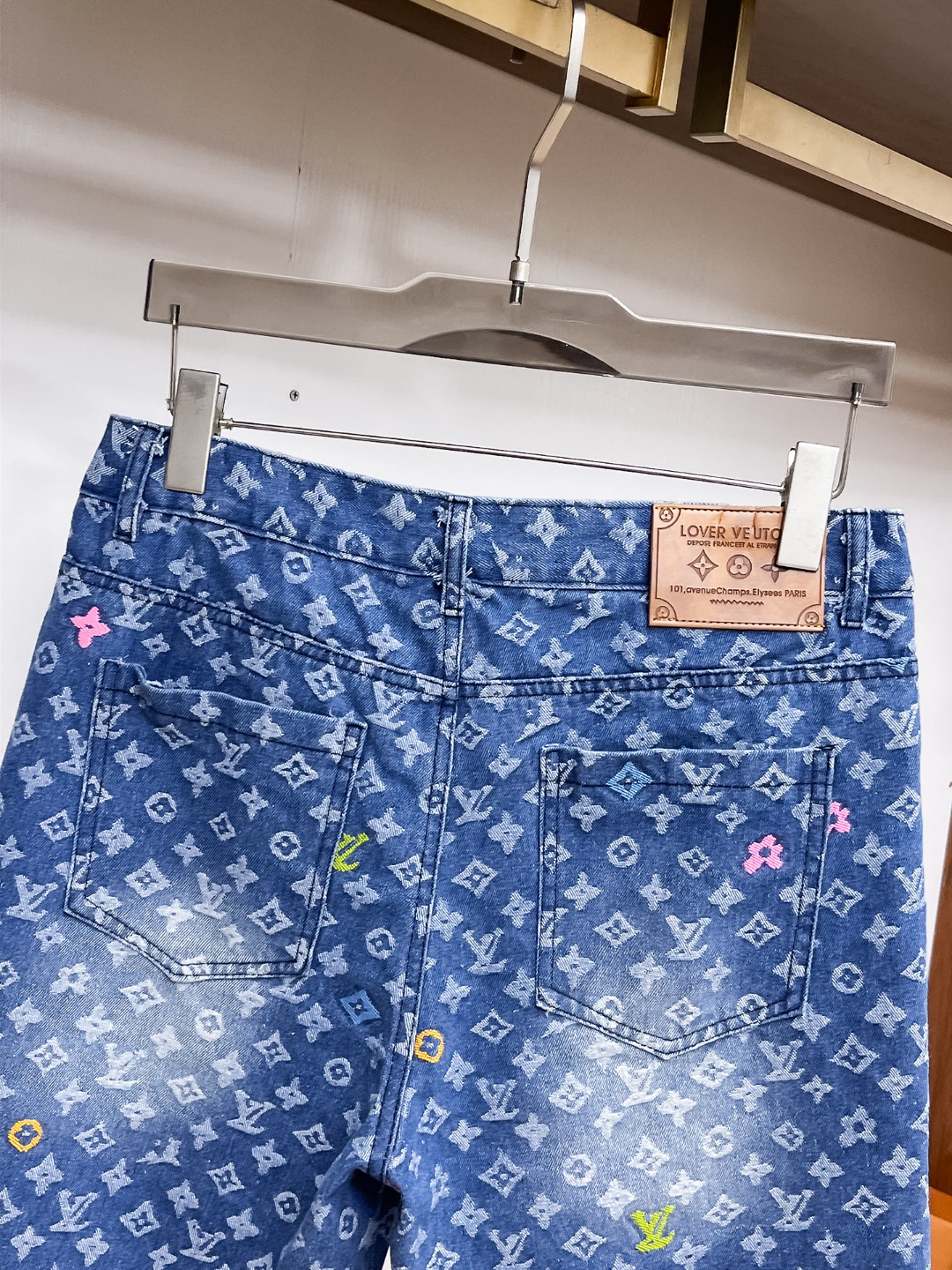 LV一比一彩色Monogram印花牛仔短褲男士休閒五分褲| 12 LV一比一彩色Monogram印花牛仔短褲男士休閒五分褲
