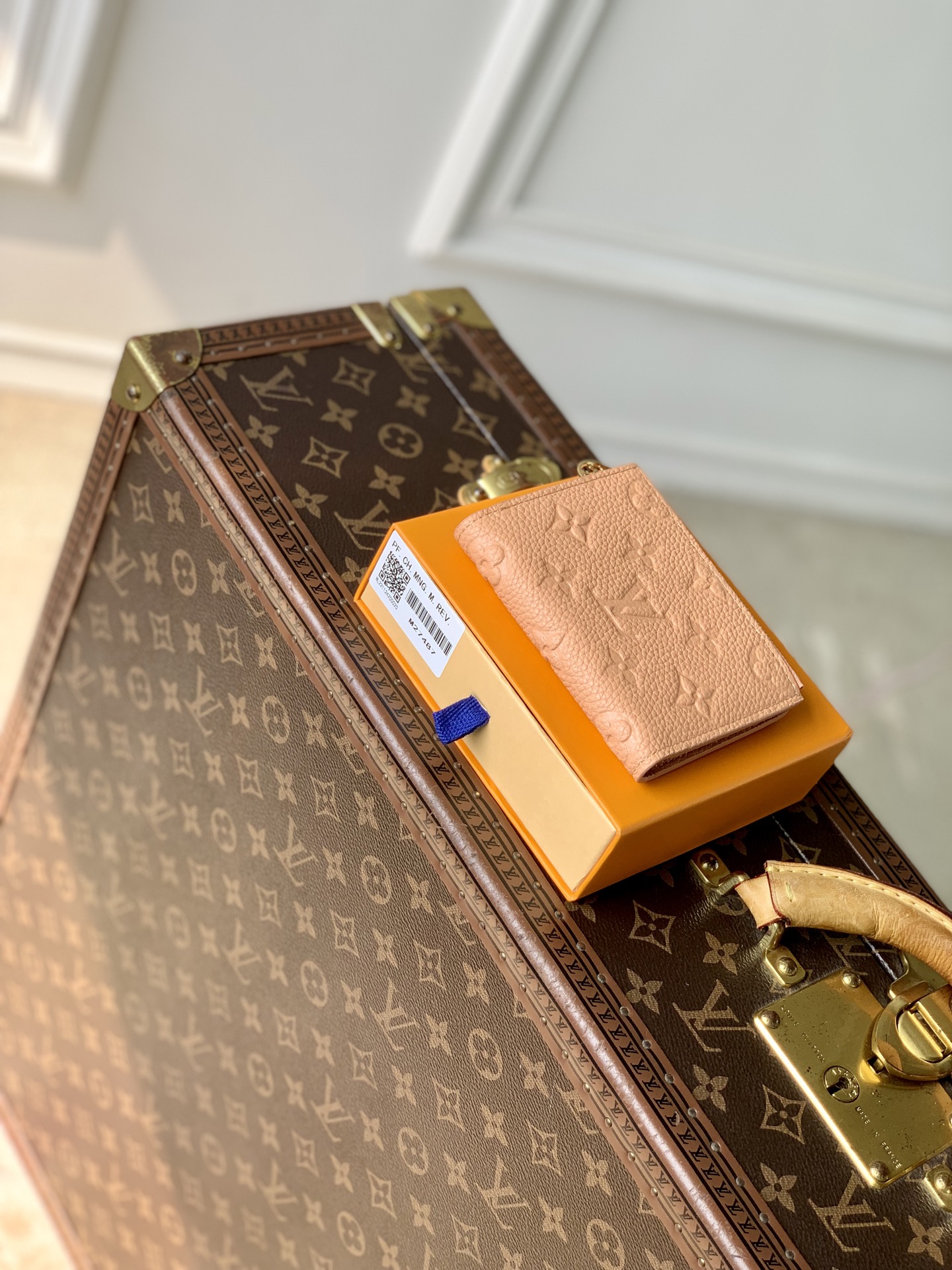 LV高仿Monogram壓紋短夾 奶茶粉色拉鏈錢包| 12 LV高仿Monogram壓紋短夾 奶茶粉色拉鏈錢包