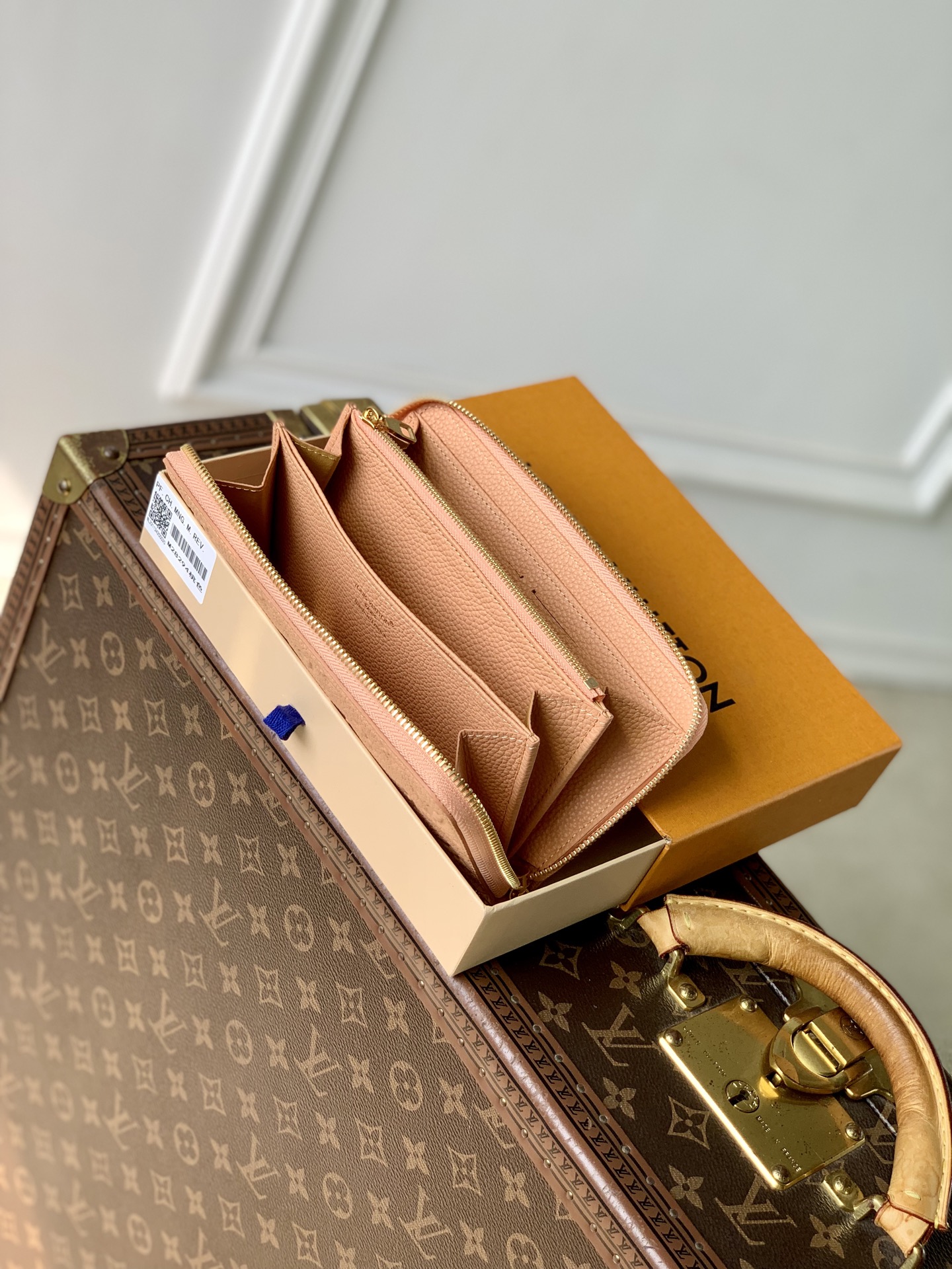 LV原單Monogram壓紋長夾 奶茶粉色精品錢包| 15 LV原單Monogram壓紋長夾 奶茶粉色精品錢包