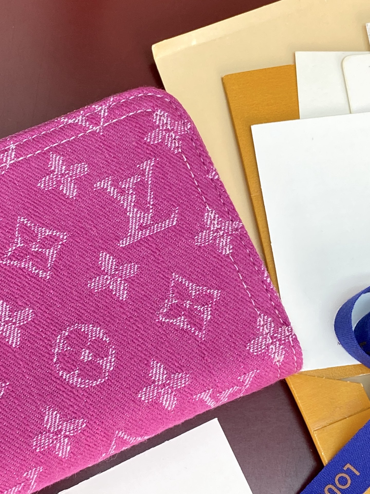 LV高仿丹寧Monogram拉鍊長夾 玫紅色時尚錢包女款| 8 LV高仿丹寧Monogram拉鍊長夾 玫紅色時尚錢包女款