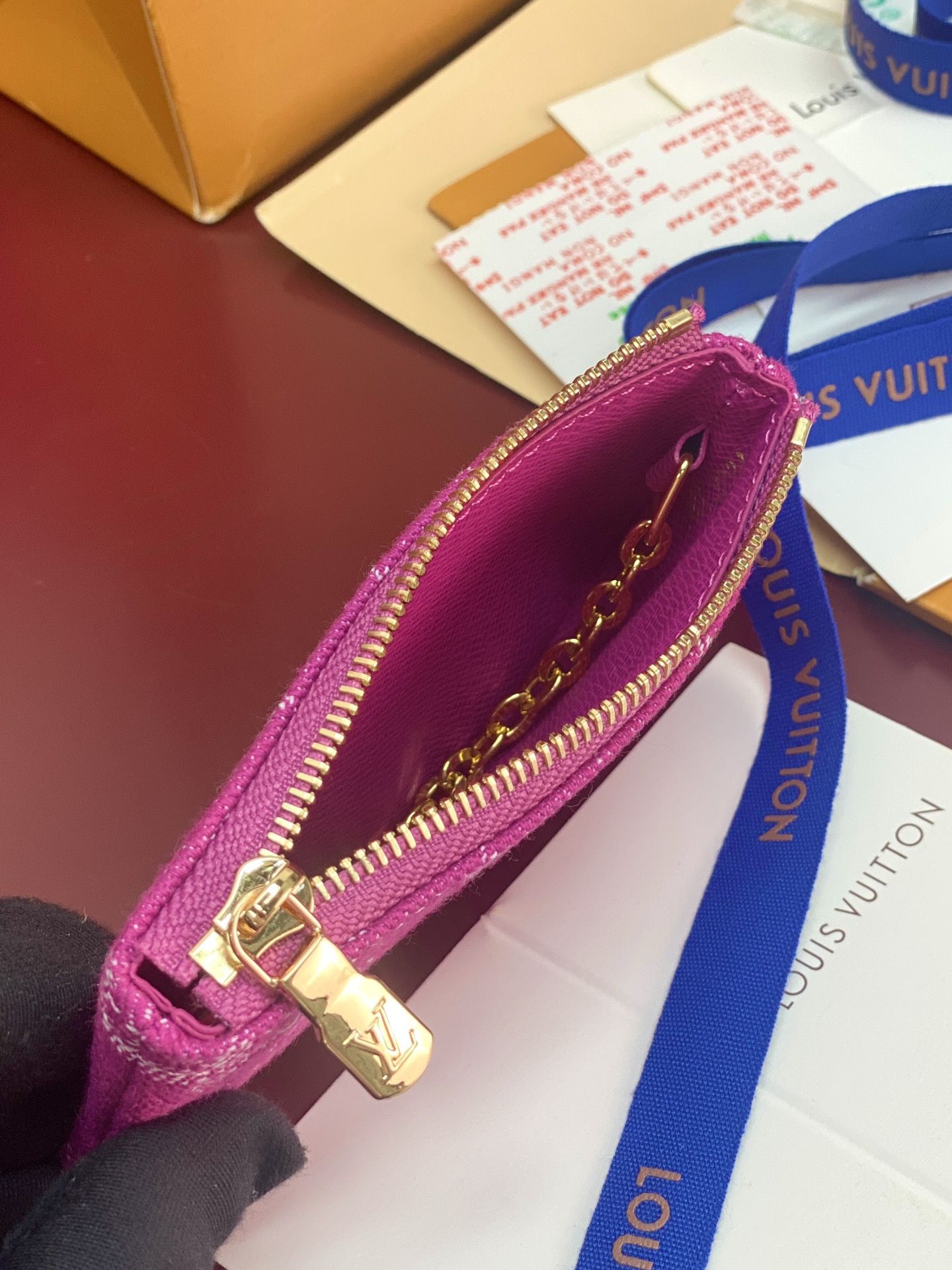 LV高仿丹寧Monogram迷你零錢包 玫紅掛鏈卡包| 11 LV高仿丹寧Monogram迷你零錢包 玫紅掛鏈卡包