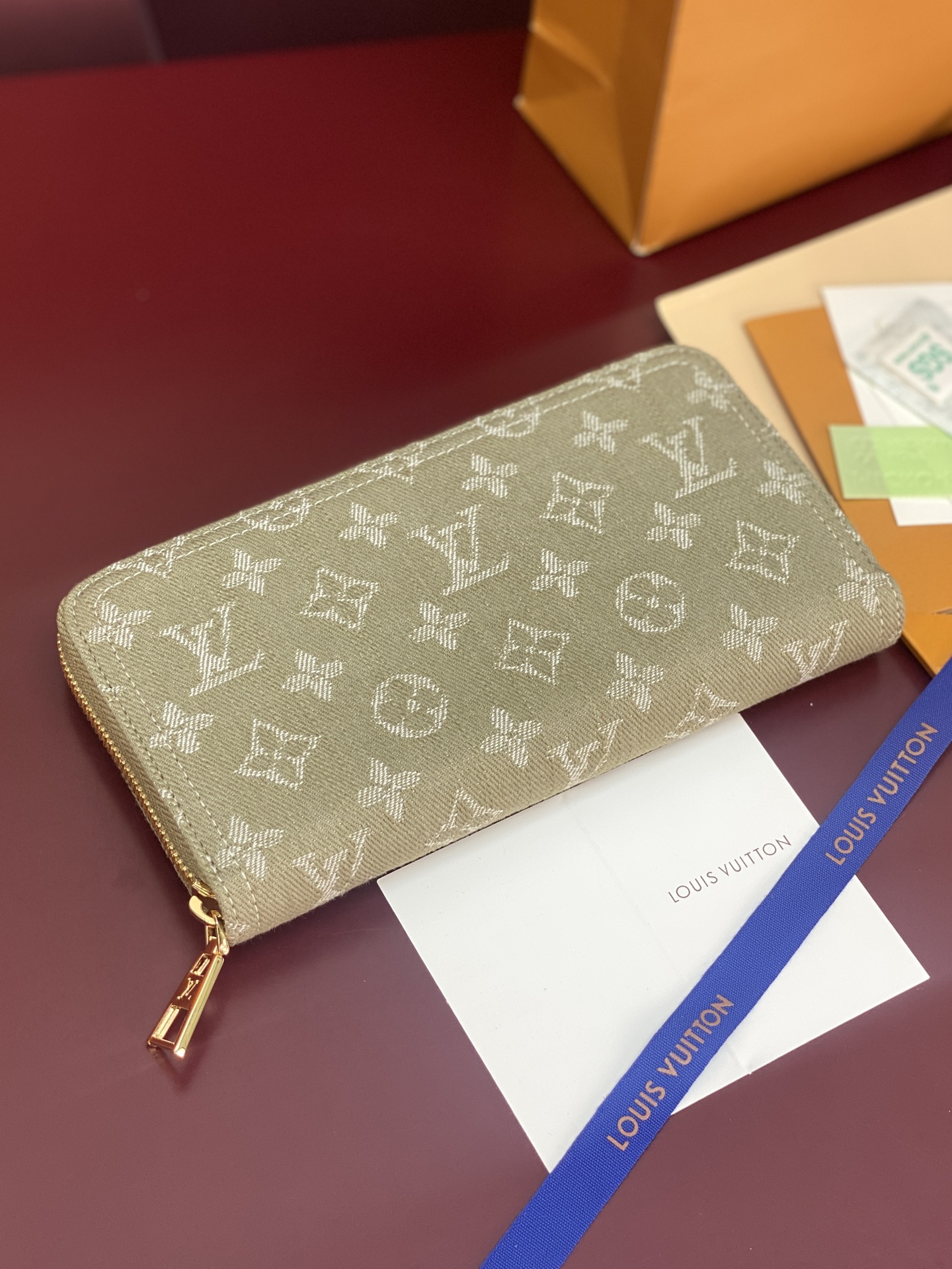 LV一比一丹寧Monogram拉鍊長夾 灰綠色精品女款| 13 LV一比一丹寧Monogram拉鍊長夾 灰綠色精品女款