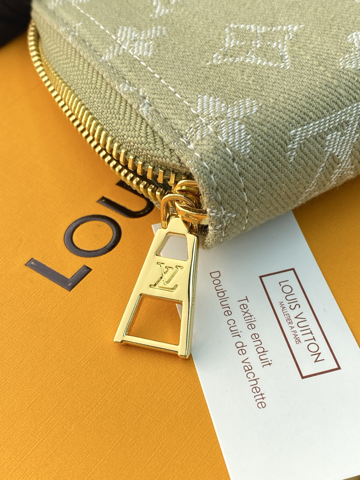 LV一比一丹寧Monogram拉鍊長夾 灰綠色精品女款| 7 LV一比一丹寧Monogram拉鍊長夾 灰綠色精品女款
